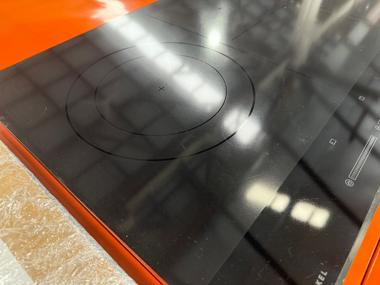 Factory second Fisher & Paykel 90cm Induction Cooktop - Black Glass CI905DTB4 - Second Hand Appliances Geebung