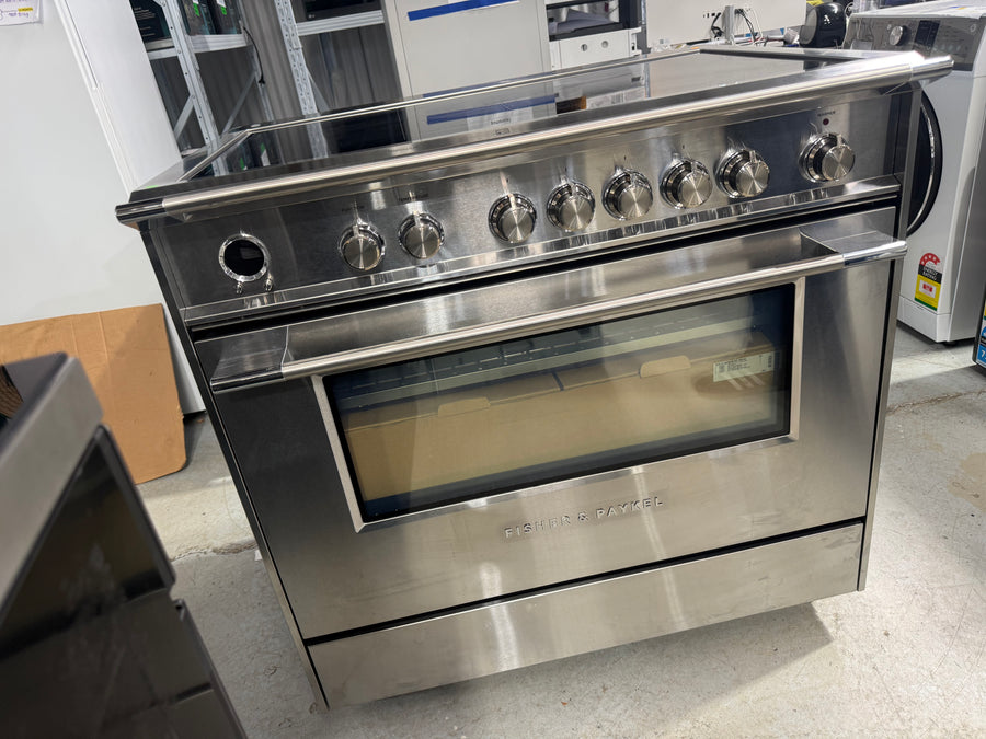Factory second Fisher & Paykel 90cm Series 9 Classic Induction Freestanding Cooker – OR90SCI6X1 - Second Hand Appliances Geebung