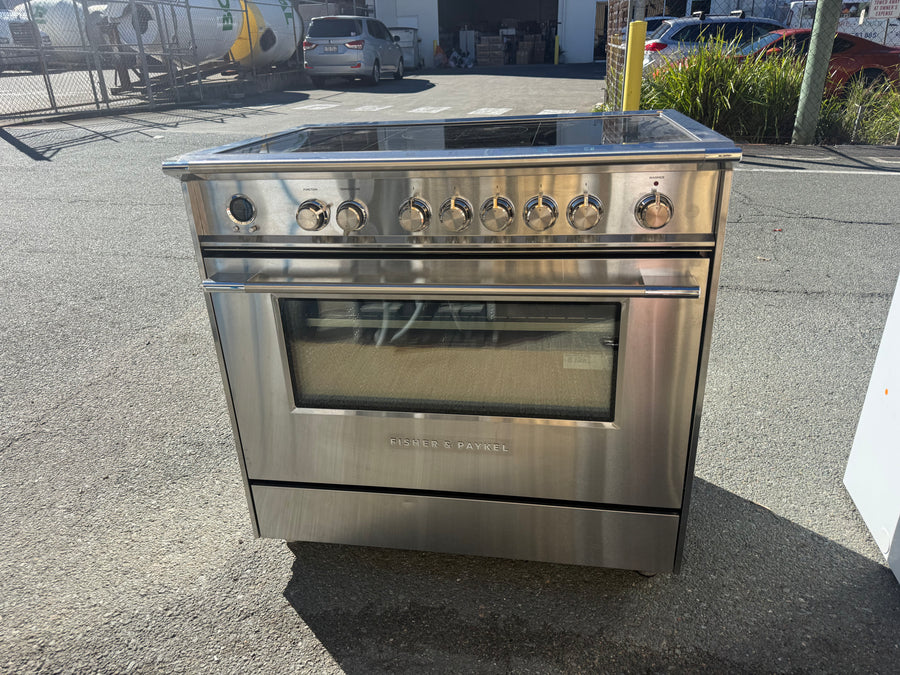 Factory second Fisher & Paykel 90cm Series 9 Classic Induction Freestanding Cooker – OR90SCI6X1 - Second Hand Appliances Geebung
