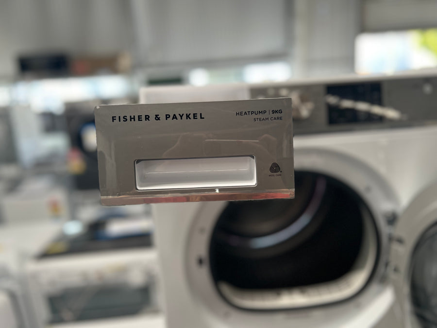 Factory second Fisher&Paykel 9kg Heat Pump Dryer White with Steam Care Model: DH9060FS1 - Second Hand Appliances Geebung