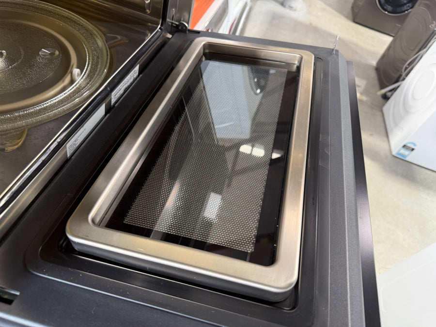 Factory second Fisher&Paykel Built-in 60cm Combination Microwave Oven OM60NDBB1 - Second Hand Appliances Geebung