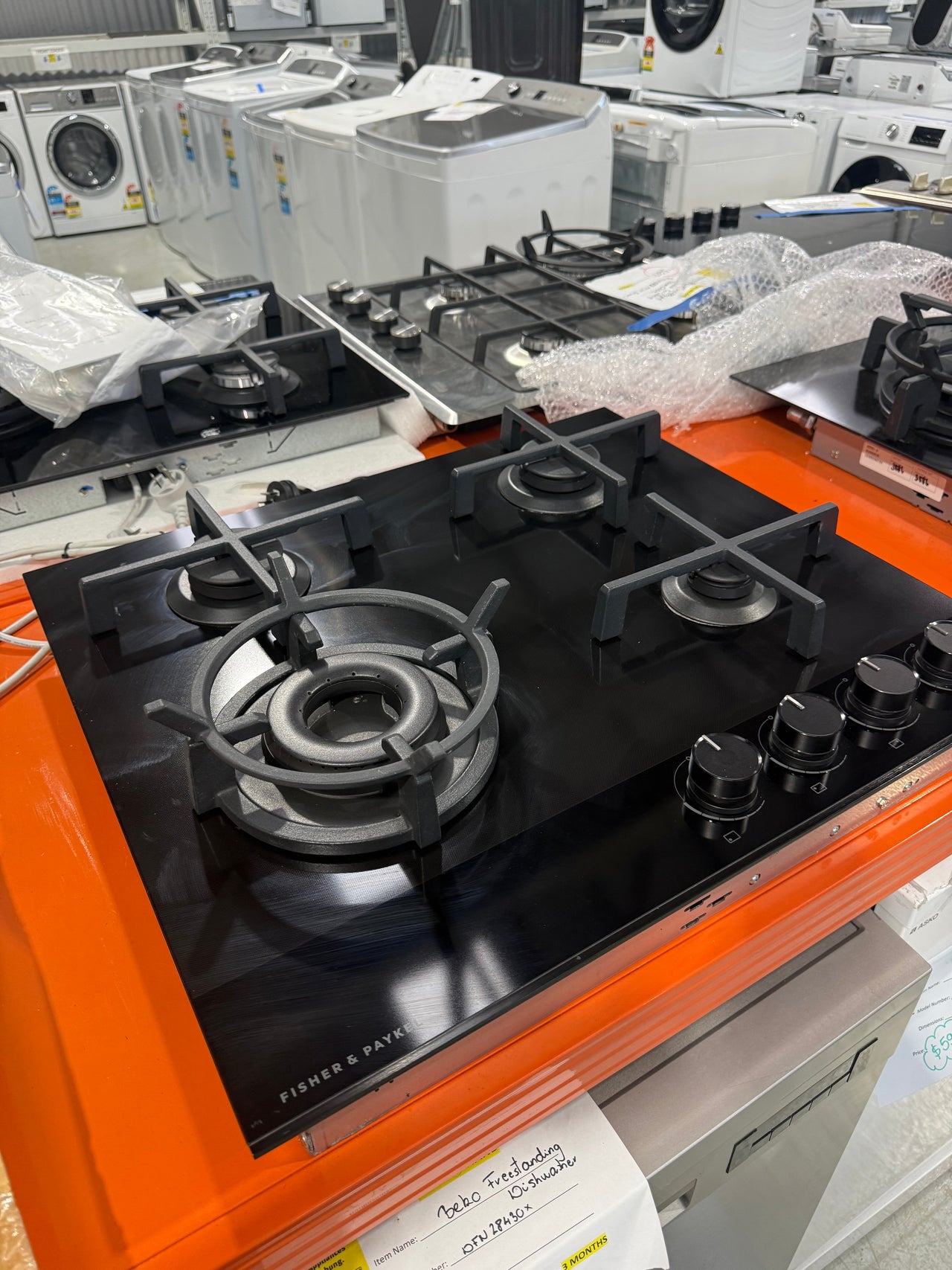 Factory second Fisher & Paykel CG604DNGGB4 – 60cm Series 9 Gas on Glass Cooktop (Natural Gas) - Second Hand Appliances Geebung