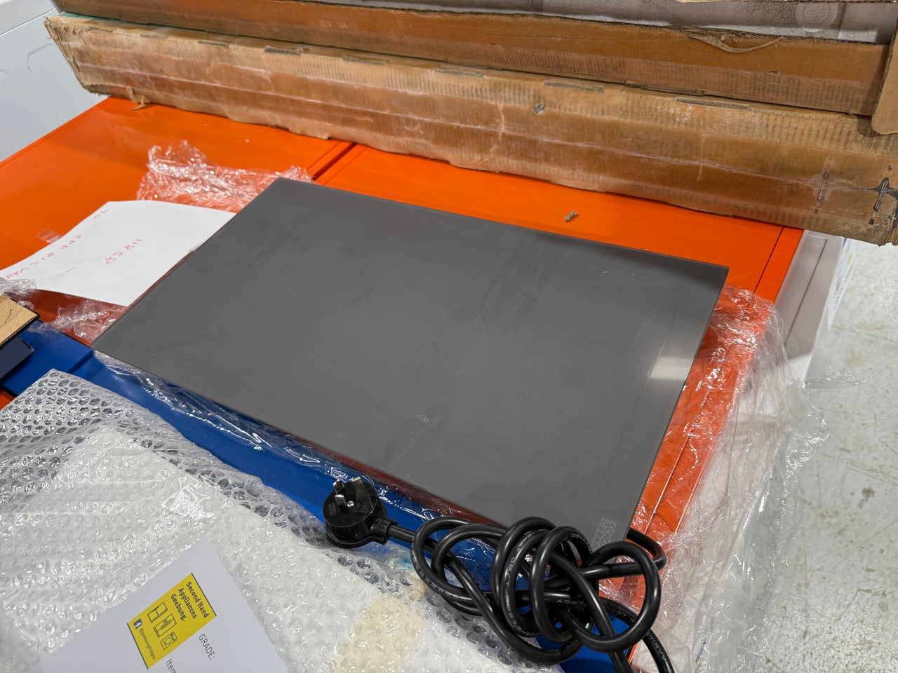 Factory second Fisher & Paykel CI302DG1 30cm Series 11 Auxiliary Induction Cooktop - Second Hand Appliances Geebung