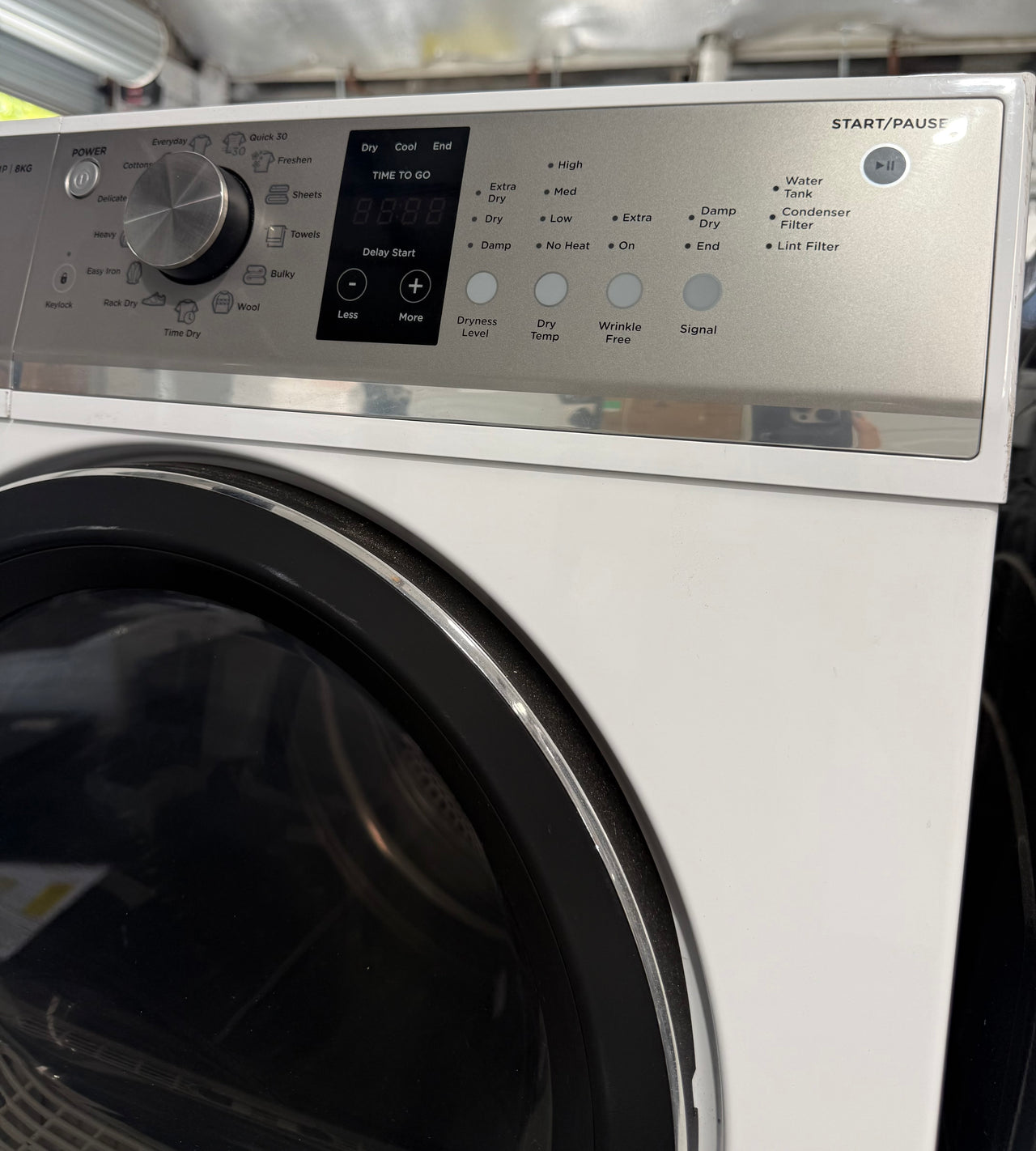 Factory second Fisher & Paykel DH8060P3 8kg Heat Pump Dryer – White - Second Hand Appliances Geebung