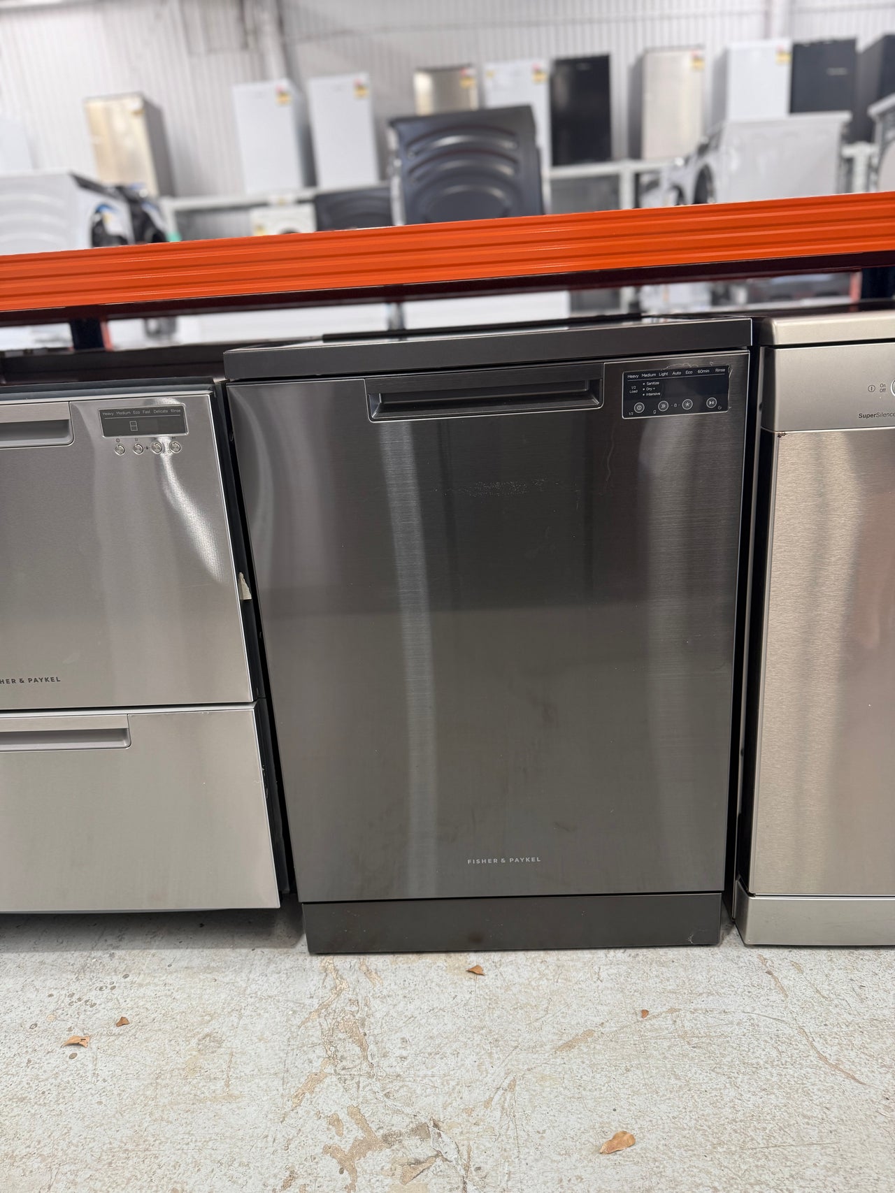 Factory second Fisher & Paykel DW60FC4B2 Series 7 freestanding dishwasher - Second Hand Appliances Geebung