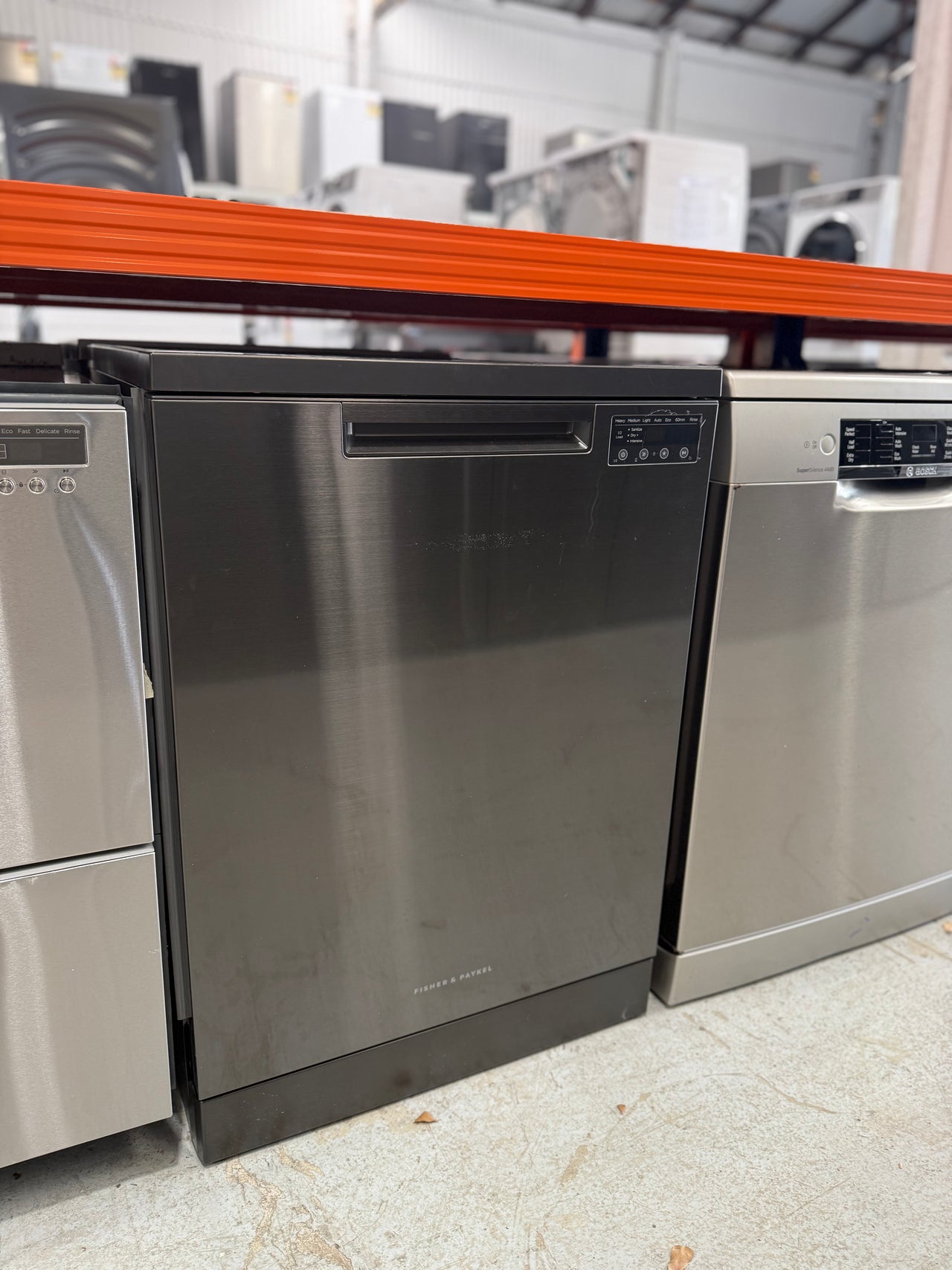 Factory second Fisher & Paykel DW60FC4B2 Series 7 freestanding dishwasher - Second Hand Appliances Geebung