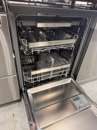 Thumbnail for Factory second Fisher & Paykel DW60FC4B2 Series 7 freestanding dishwasher - Second Hand Appliances Geebung