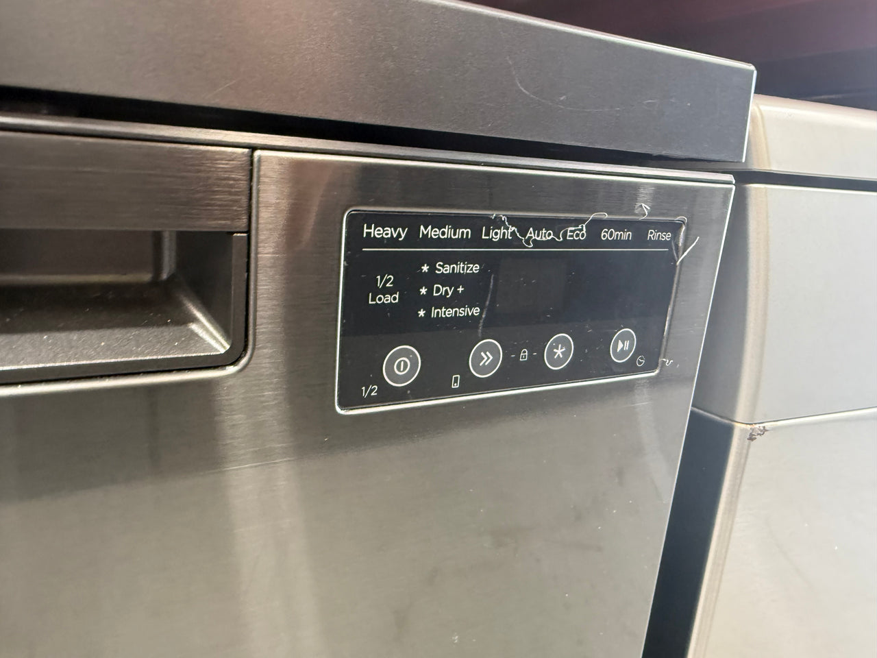 Factory second Fisher & Paykel DW60FC4B2 Series 7 freestanding dishwasher - Second Hand Appliances Geebung