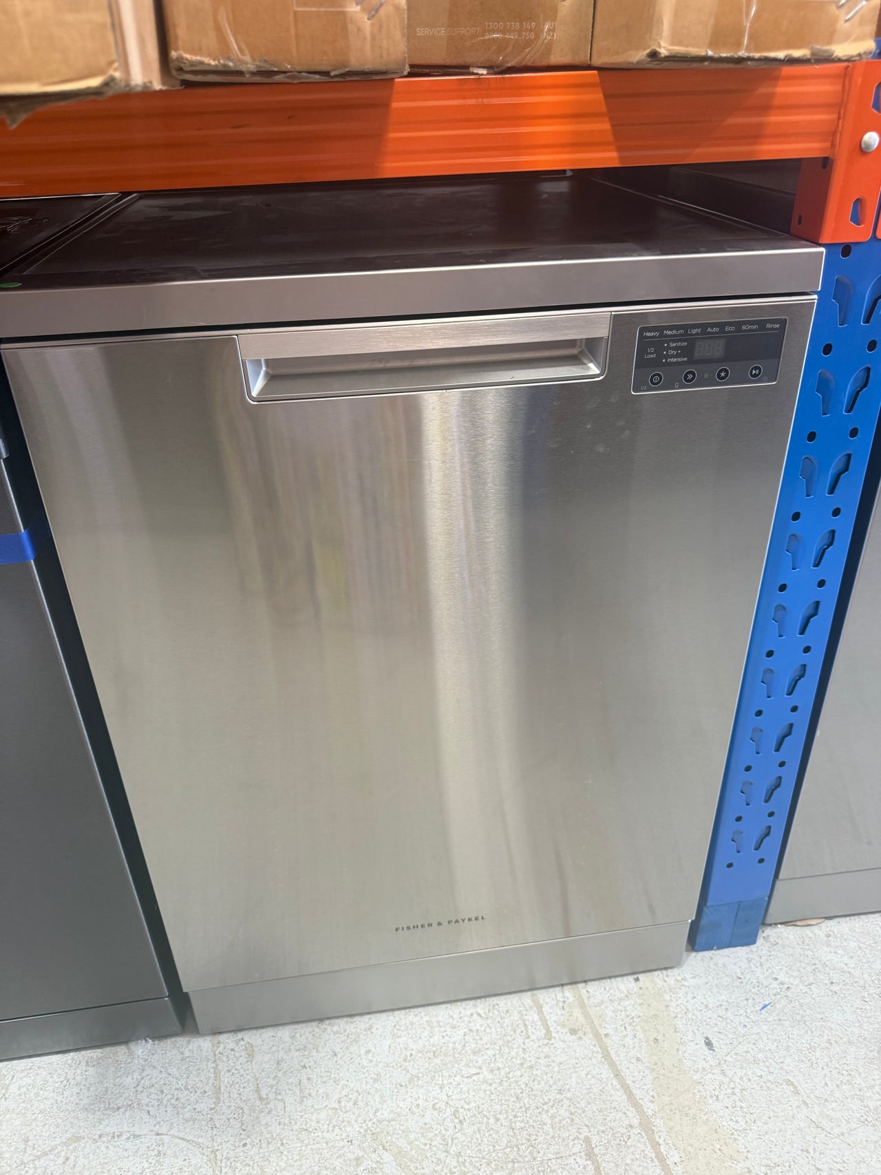 Factory second Fisher & Paykel DW60FC4X3 60 cm Freestanding Dishwasher - Second Hand Appliances Geebung