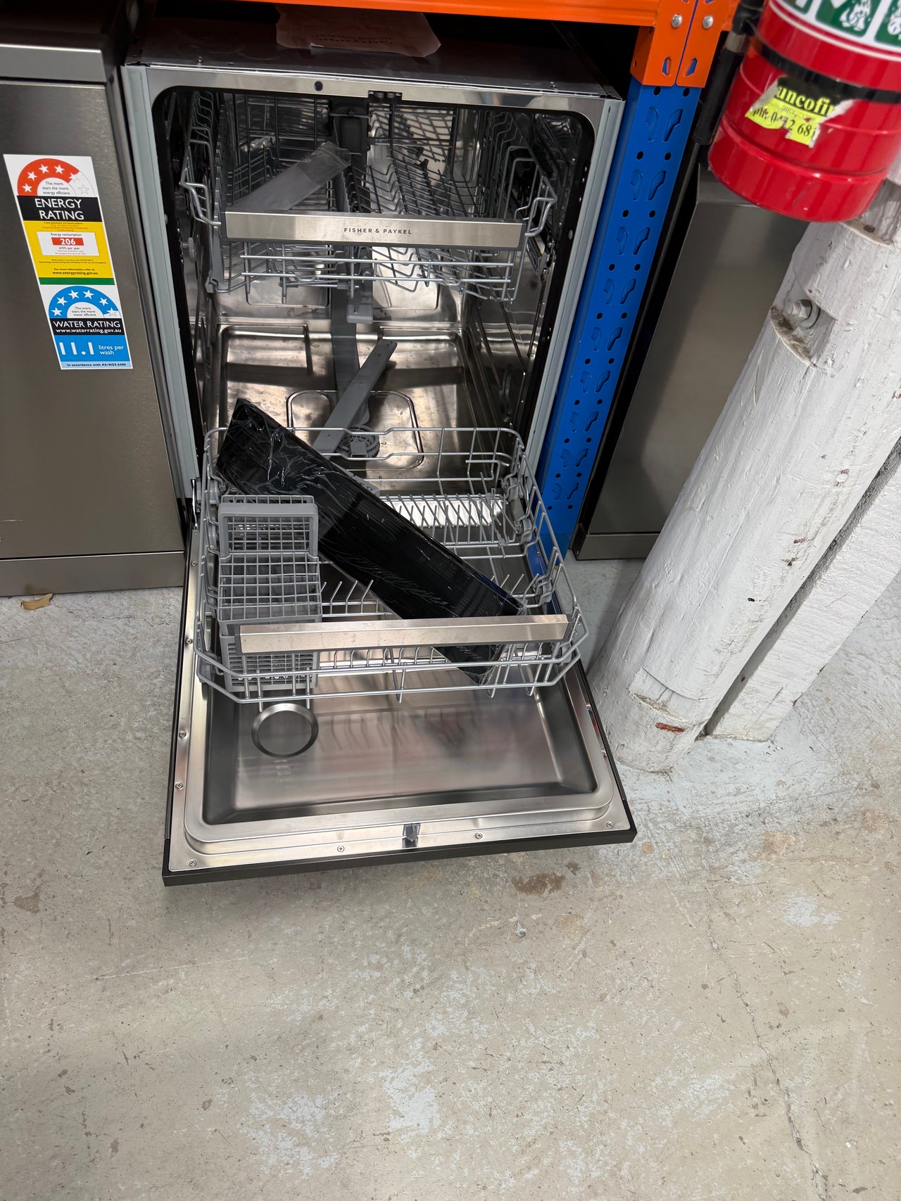 Factory second Fisher &Paykel DW60UN2B2 60cm built-under dishwasher/Black steel - Second Hand Appliances Geebung