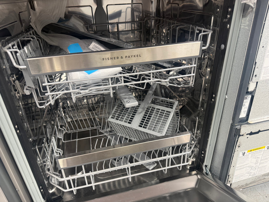 Factory second Fisher & Paykel DW60UN2B2 60cm built-under dishwasher - Second Hand Appliances Geebung