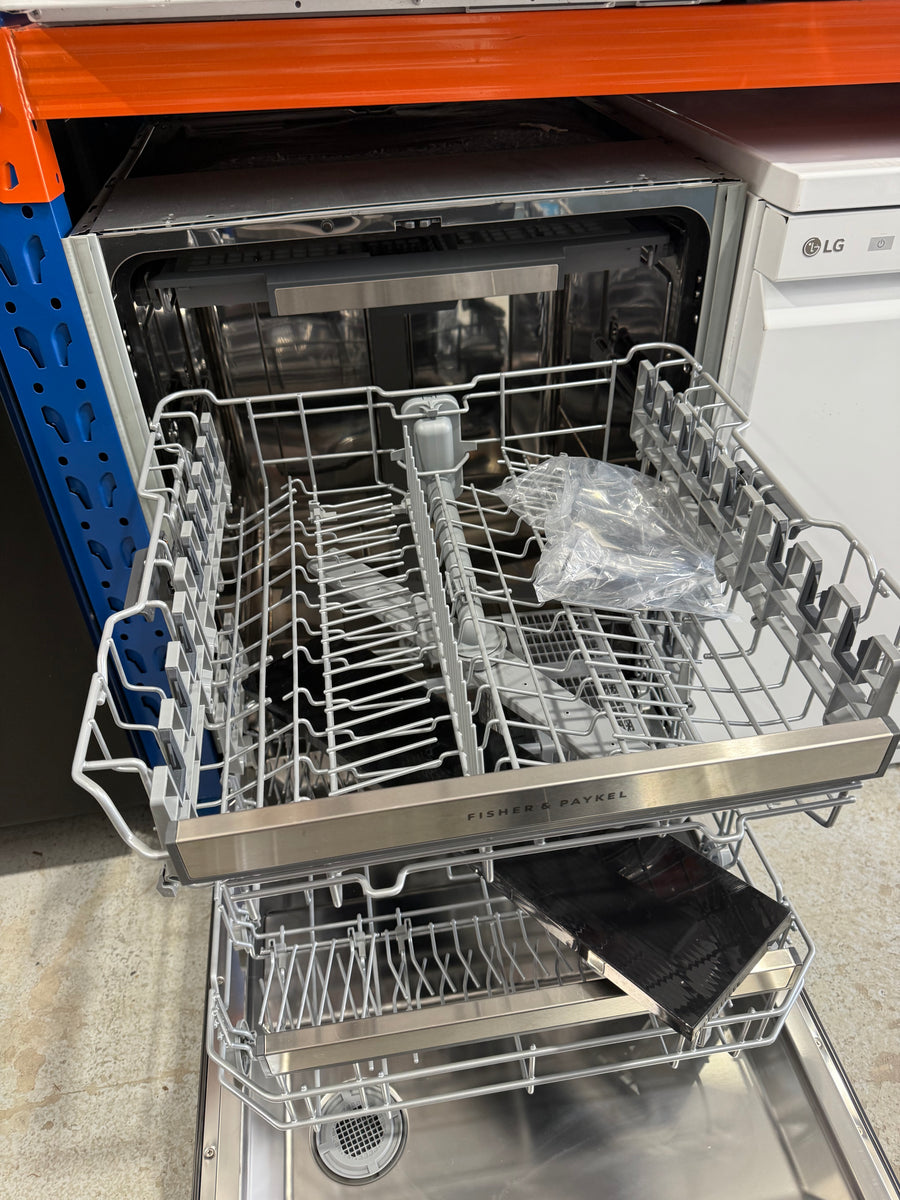 Factory second Fisher&Paykel DW60UN4B2 premium Series 7 Contemporary Built-Under Dishwasher - Second Hand Appliances Geebung