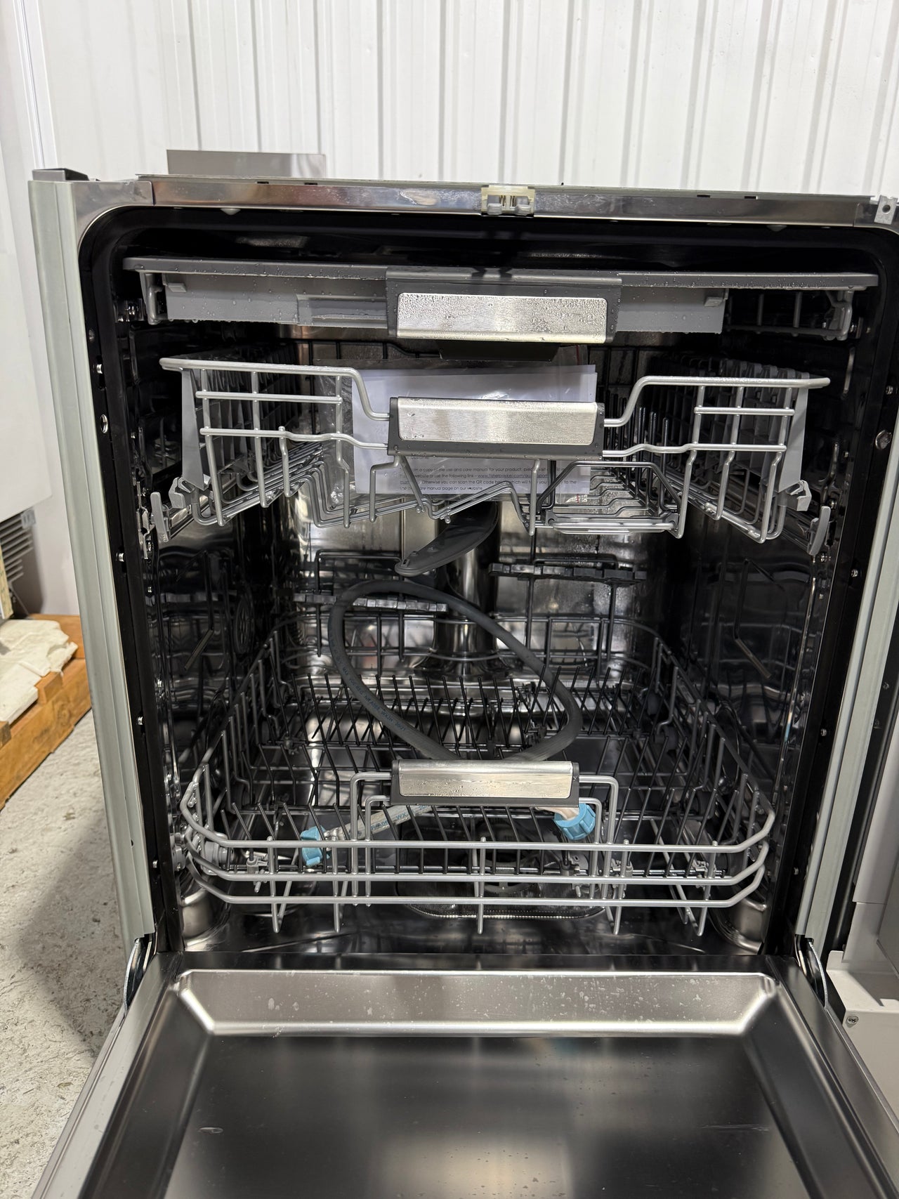 Factory second Fisher & Paykel Fully Integrated Dishwasher DW60U6I1 - Second Hand Appliances Geebung