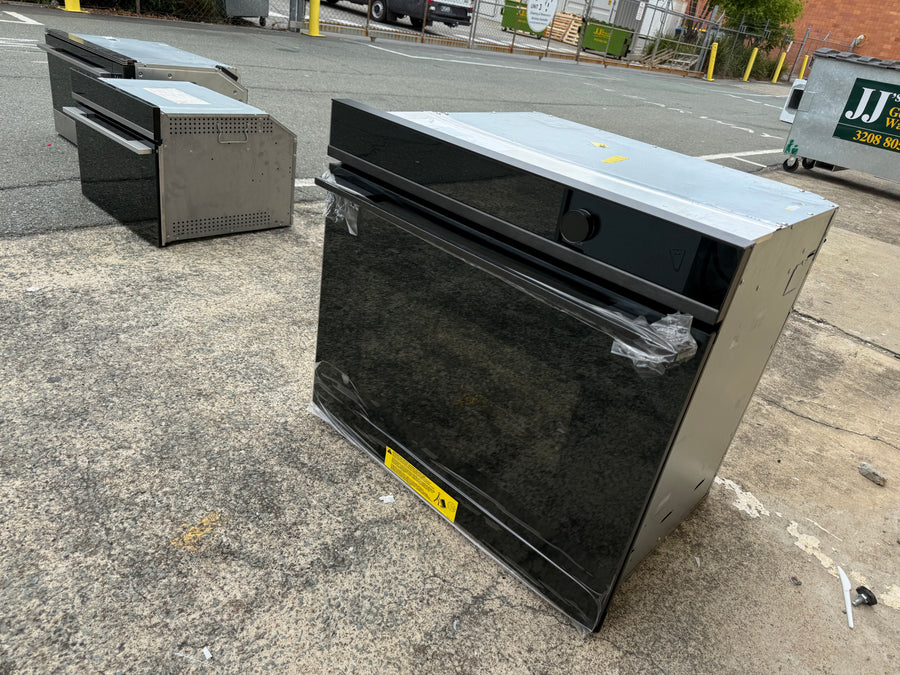 Factory second Fisher & Paykel OB76SDPTDB1 premium 76cm built-in oven - Second Hand Appliances Geebung