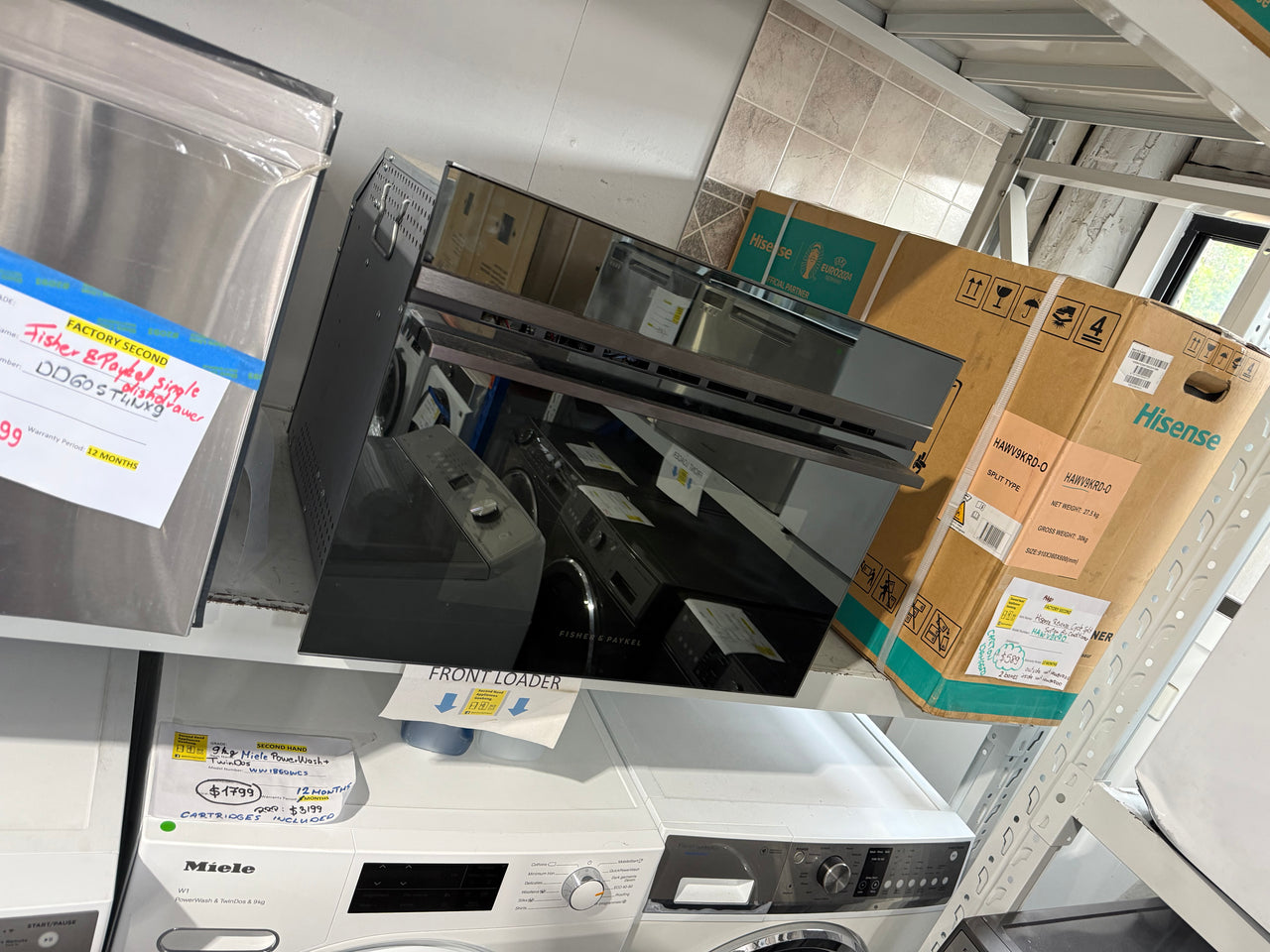 Factory second Fisher & Paykel OM60NDBB1 – 60 cm Combination Microwave Oven (Black Steel, Series 9) - Second Hand Appliances Geebung