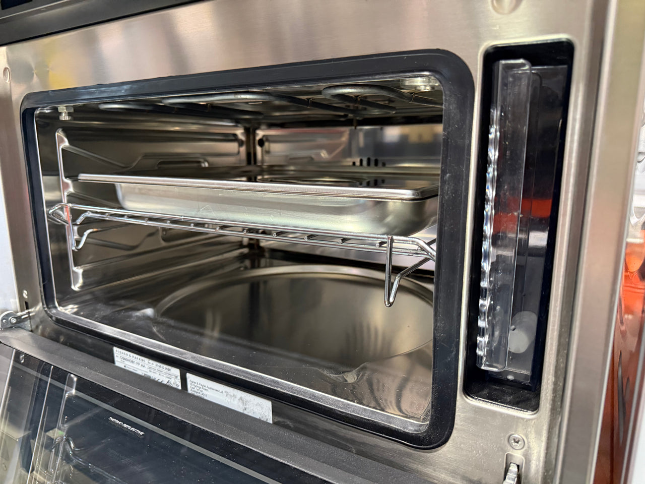 Factory second Fisher & Paykel OS60NDB1 60cm Built-in Combination Steam Oven - Second Hand Appliances Geebung