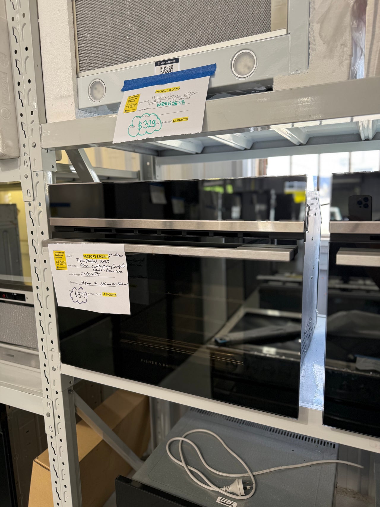 Factory second Fisher & Paykel OS60NDB1 is a 60cm Built-in Combination Steam Oven - Second Hand Appliances Geebung