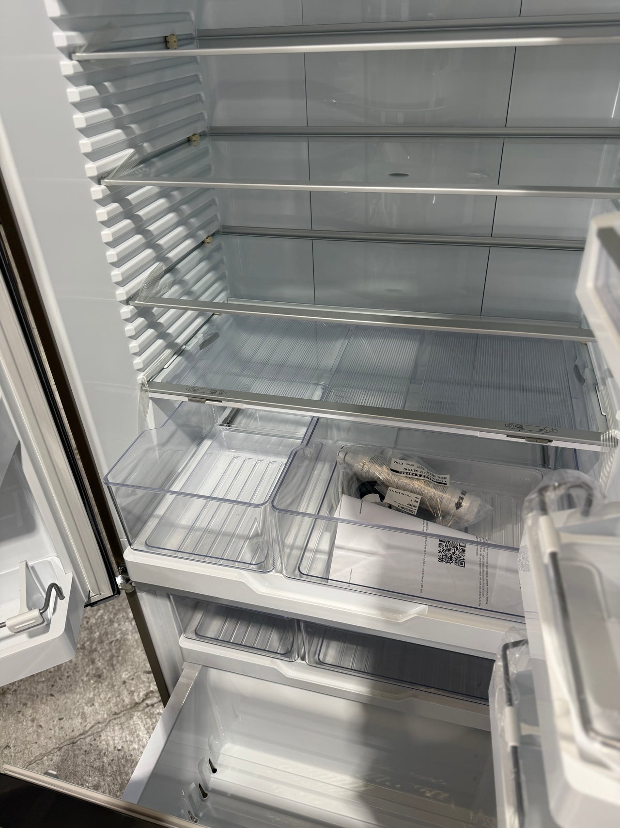 Factory second Fisher & Paykel RF522ADUB5 487L French Door Refrigerator - Second Hand Appliances Geebung