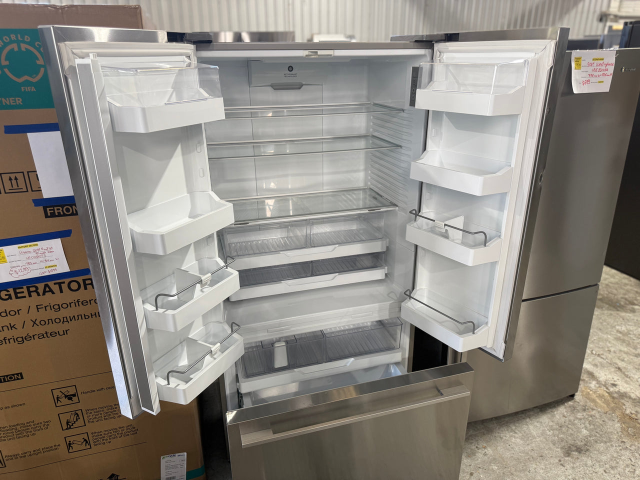 Factory second Fisher & Paykel RF610ADUX5 569L French Door Fridge with Ice & Water - Second Hand Appliances Geebung