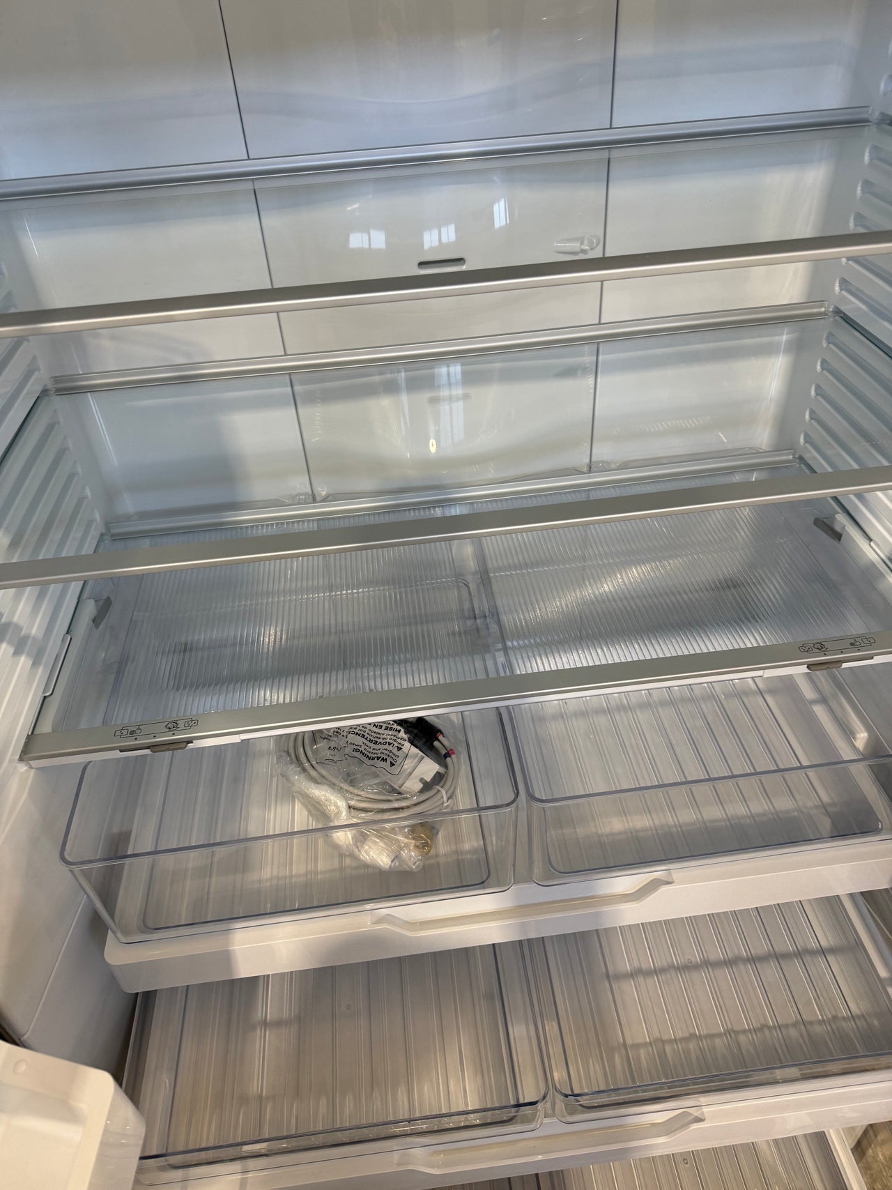 Factory second Fisher&Paykel RF610ADUX5 569L French Door Refrigerator - Second Hand Appliances Geebung