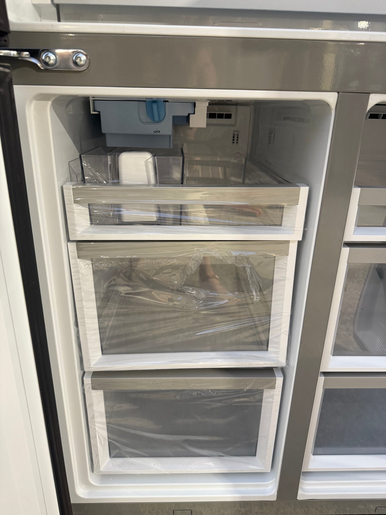 Buy Factory second Fisher & Paykel RF730QNUVB1 690 L Quad Door Refrigerator – Black Stainless Steel with Ice & Water |  | [product_variant] | Second Hand Appliances Geebung Brisbane