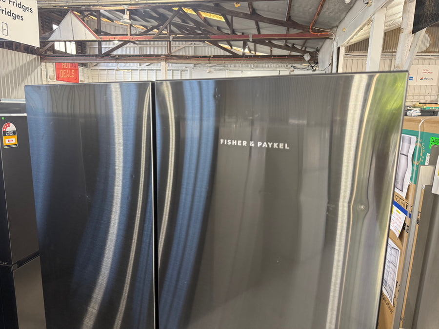 Buy Factory second Fisher & Paykel RF730QNUVB1 690 L Quad Door Refrigerator – Black Stainless Steel with Ice &Water |  | [product_variant] | Second Hand Appliances Geebung Brisbane