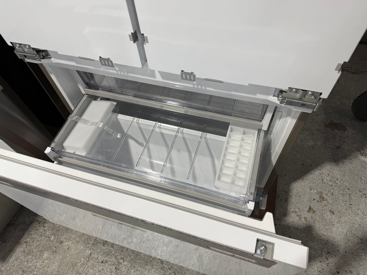 Factory second Fisher &Paykel RS90A1 476L Integrated French Door Fridge – Premium Built-In Refrigerator for Modern Kitchens - Second Hand Appliances Geebung