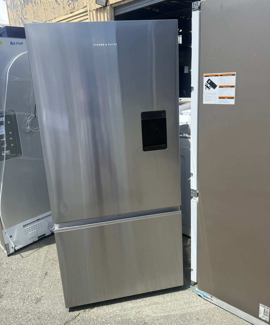 Buy Factory second Fisher & Paykel Series 5 515 L Bottom Mount Refrigerator – RF505BRNX1 (Plumbed Ice & Water) |  | [product_variant] | Second Hand Appliances Geebung Brisbane