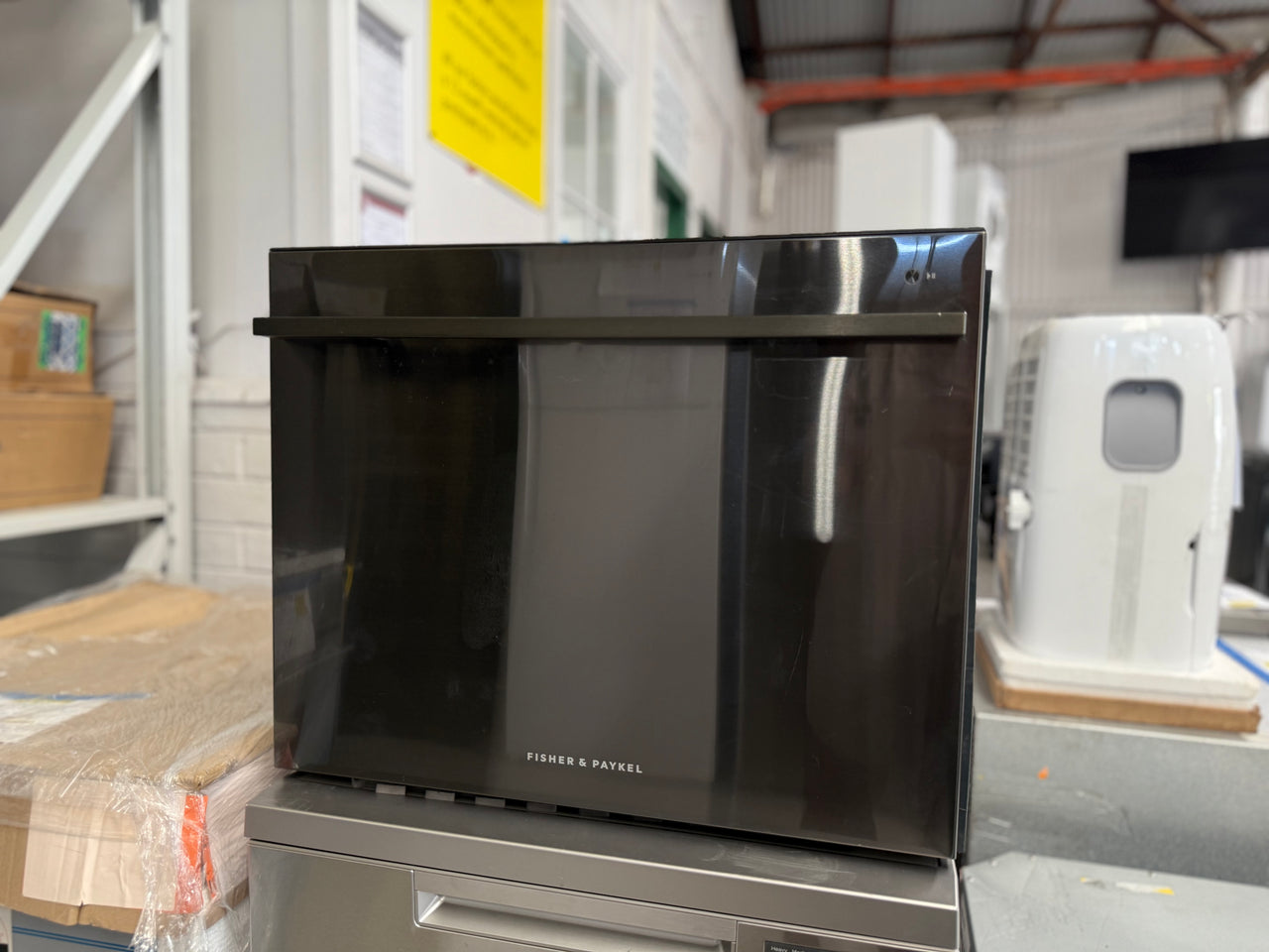 Factory second Fisher&Paykel Tall Single DishDrawer Dishwasher Black Stainless Steel Model: DD60SDFTB9 - Second Hand Appliances Geebung