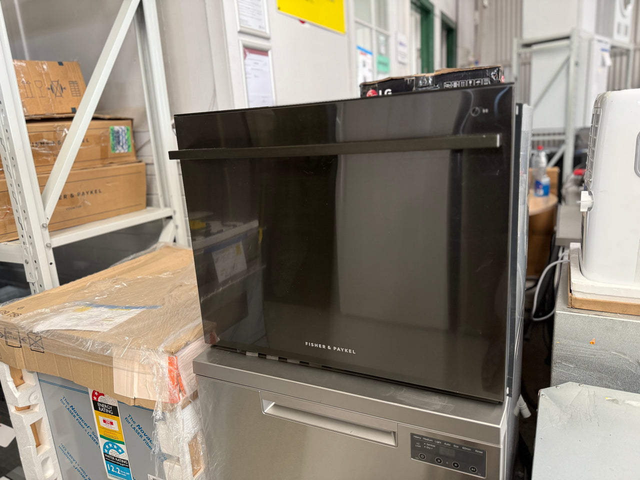 Factory second Fisher&Paykel Tall Single DishDrawer Dishwasher Black Stainless Steel Model: DD60SDFTB9 - Second Hand Appliances Geebung