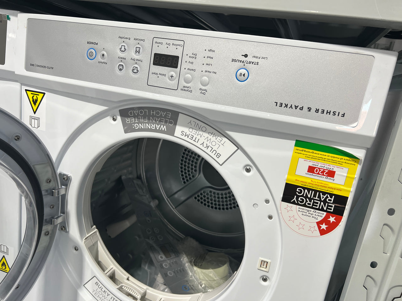 Factory second Fisher&amp;Paykel Vented Dryer, 5kg  Model: DE5060MU2 - Second Hand Appliances Geebung