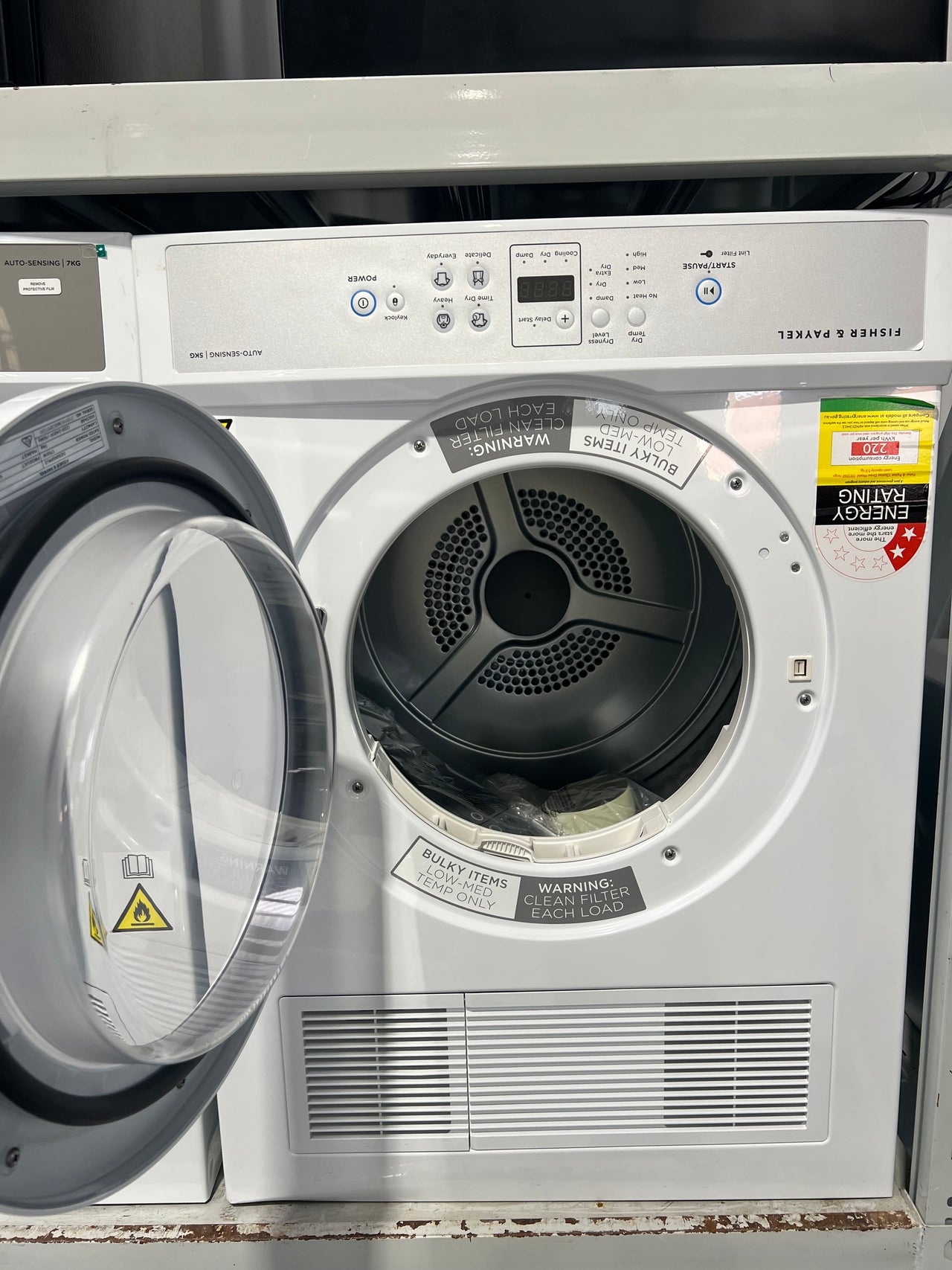 Factory second Fisher&amp;Paykel Vented Dryer, 5kg  Model: DE5060MU2 - Second Hand Appliances Geebung