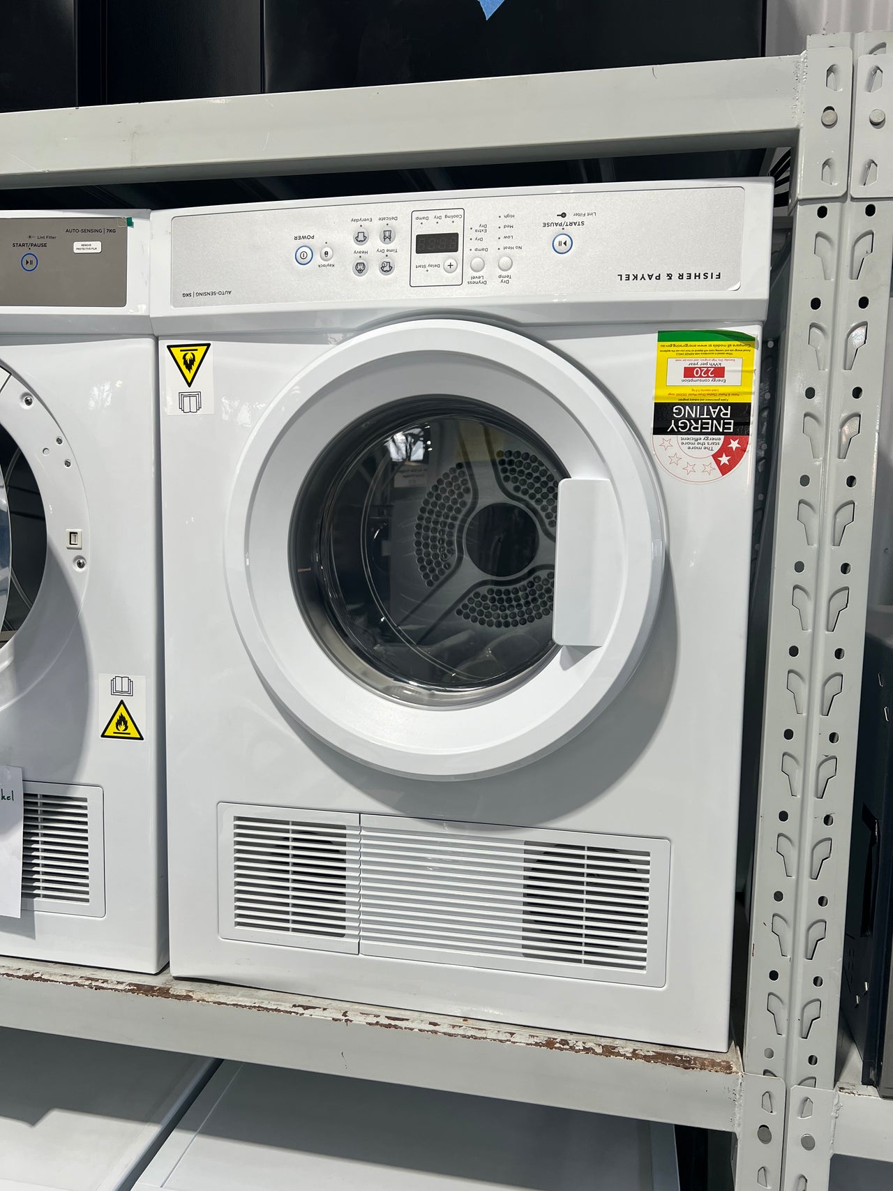 Factory second Fisher&amp;Paykel Vented Dryer, 5kg  Model: DE5060MU2 - Second Hand Appliances Geebung