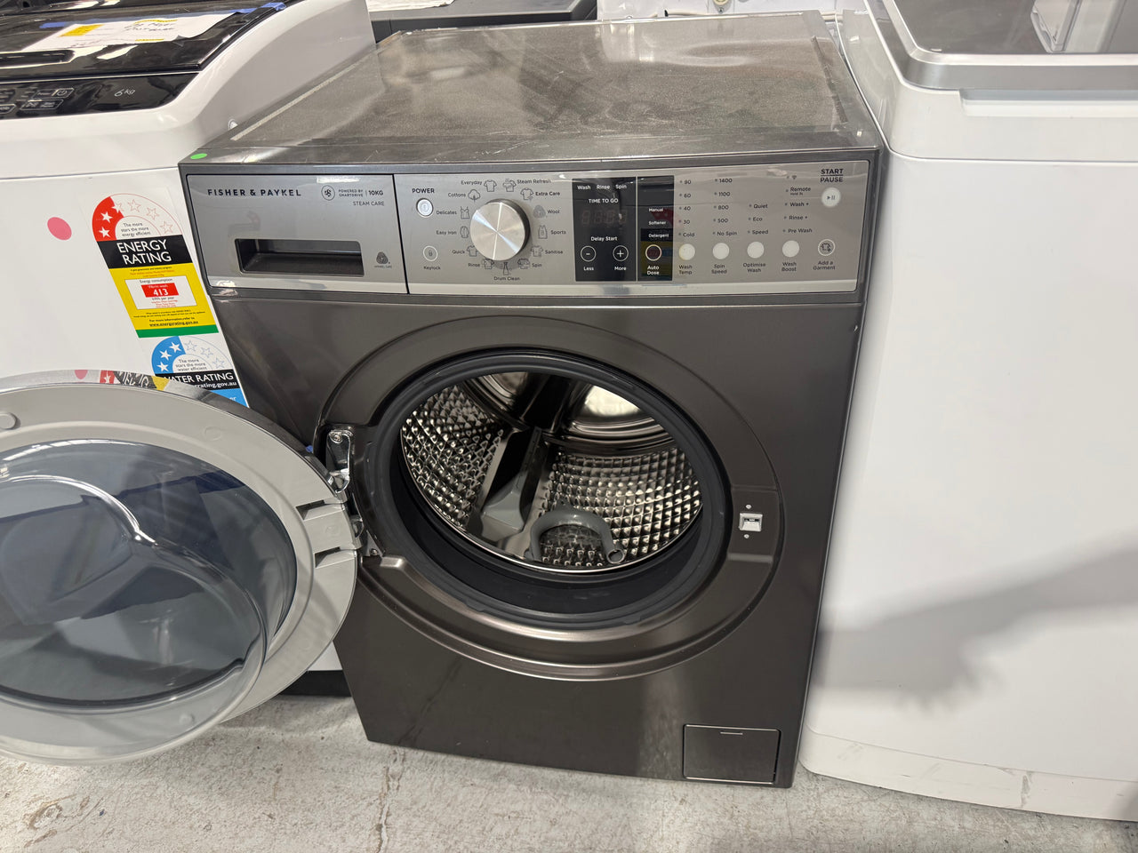 Factory second Fisher & Paykel WH1060SG1 10kg Series 9 Front Load Washing Machine - Second Hand Appliances Geebung