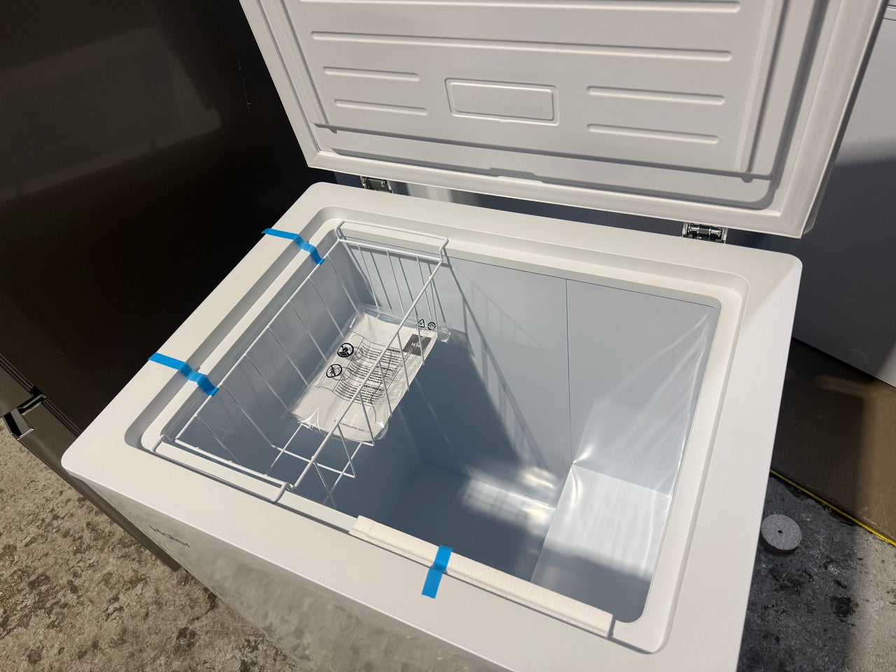 Factory second Haier 137L Series 300 Hybrid Chest Freezer – HCF140W - Second Hand Appliances Geebung