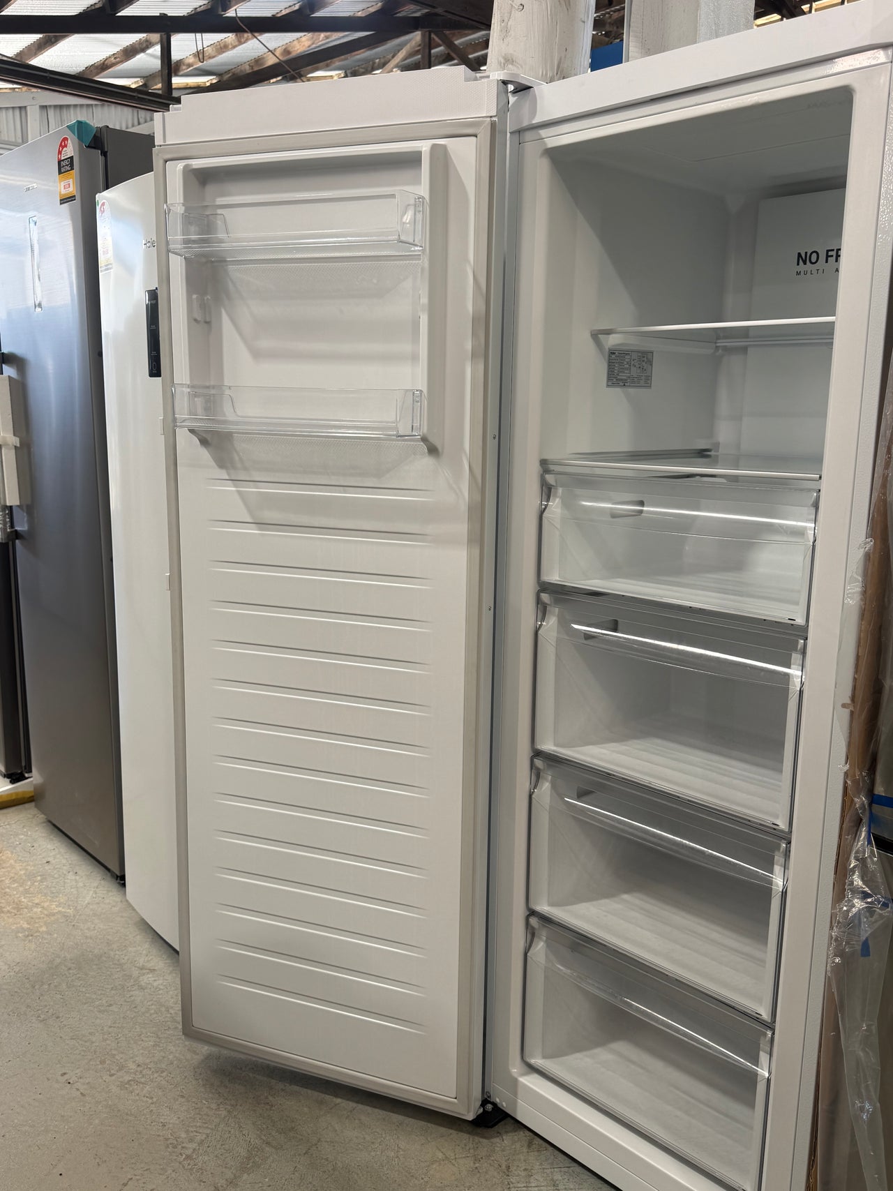 Factory second Haier 285L Hybrid Vertical Freezer – White HVF325DW - Second Hand Appliances Geebung