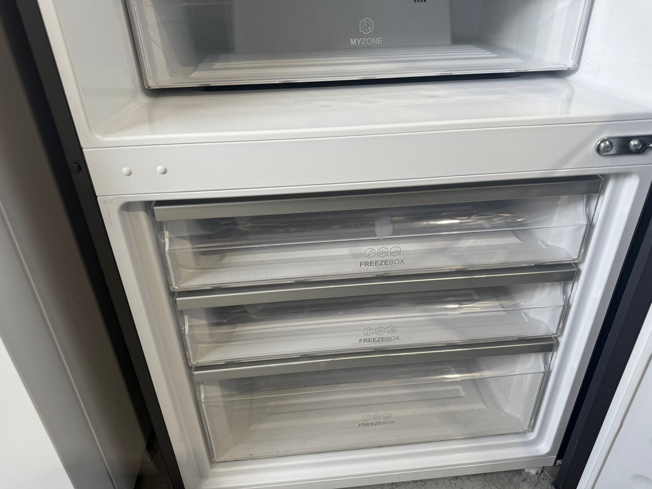 Factory second Haier 416L Bottom Mount Frost Free Fridge HRF450BHC2 - Second Hand Appliances Geebung