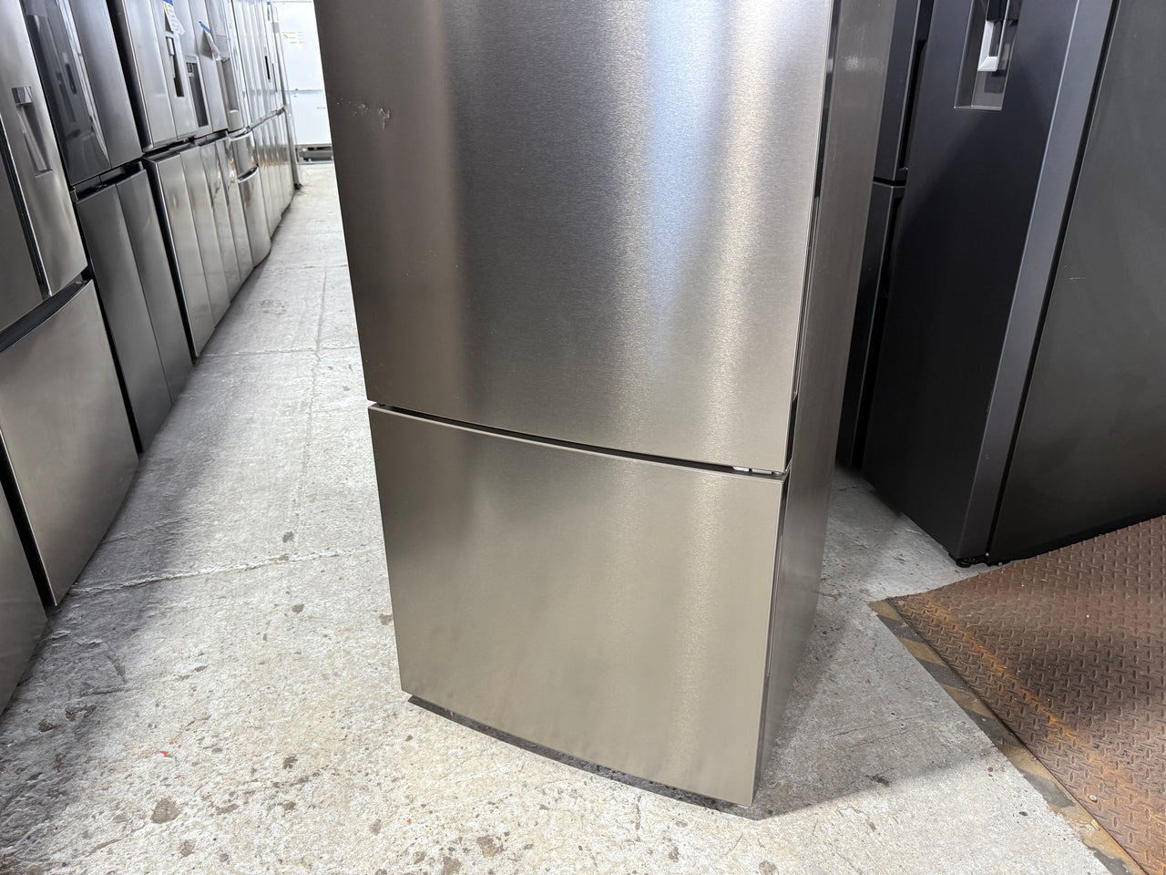 Factory second Haier 416L Bottom Mount Frost Free Fridge HRF450BS2 - Second Hand Appliances Geebung