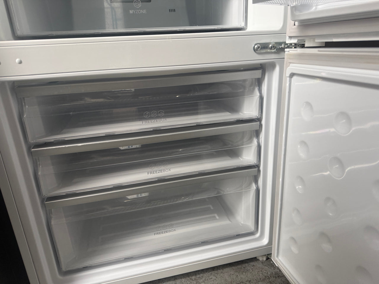 Factory second Haier 416L Bottom Mount Refrigerator – White HRF450BW2 - Second Hand Appliances Geebung