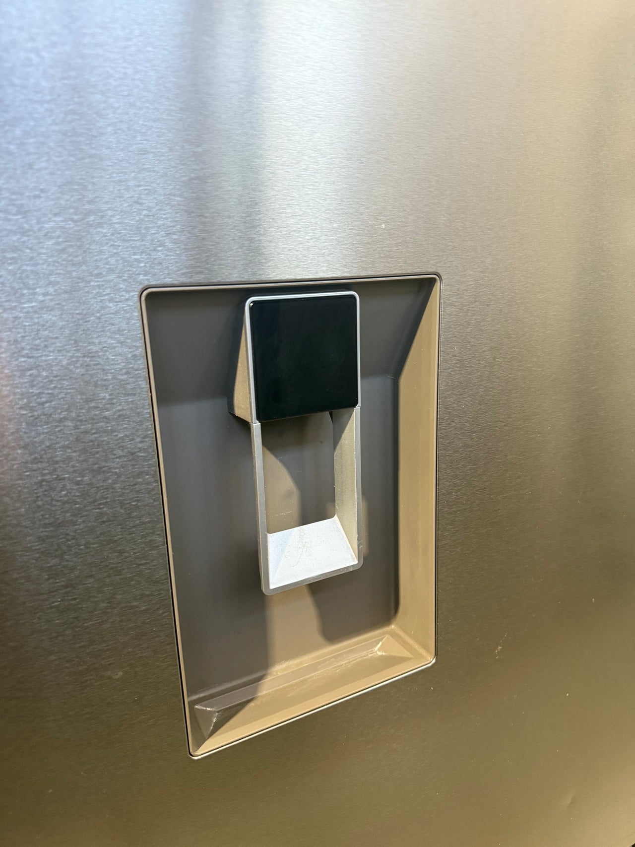 Factory second Haier 433L Bottom Mount Fridge with Water Dispenser - Satina Model: HRF420BHS - Second Hand Appliances Geebung