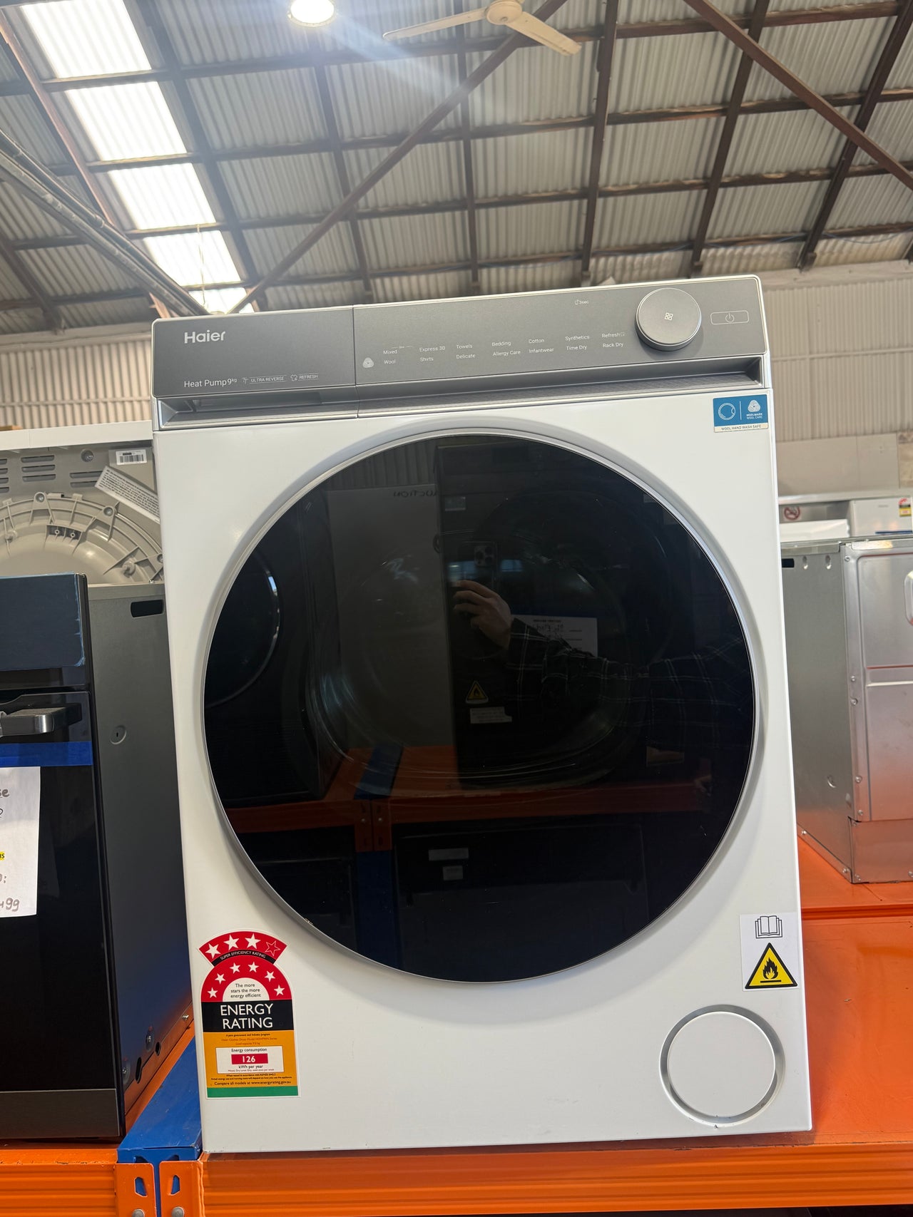 Factory second Haier 500 Series 9kg Heat Pump Dryer HDHP90NW1 - Second Hand Appliances Geebung