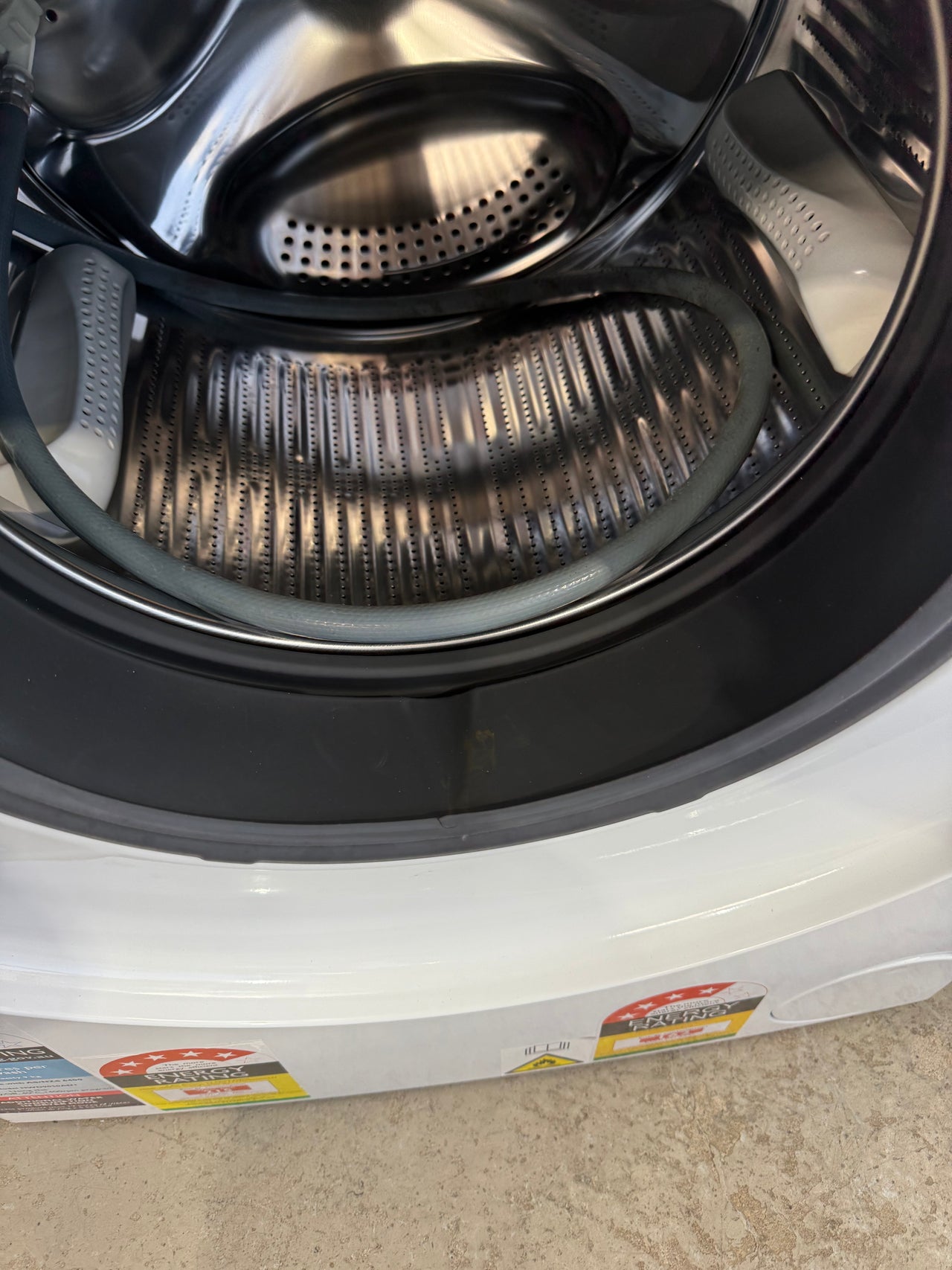 Factory second Haier 9kg/5kg Washer Dryer Combo Model: HWD9050AN1 - Second Hand Appliances Geebung