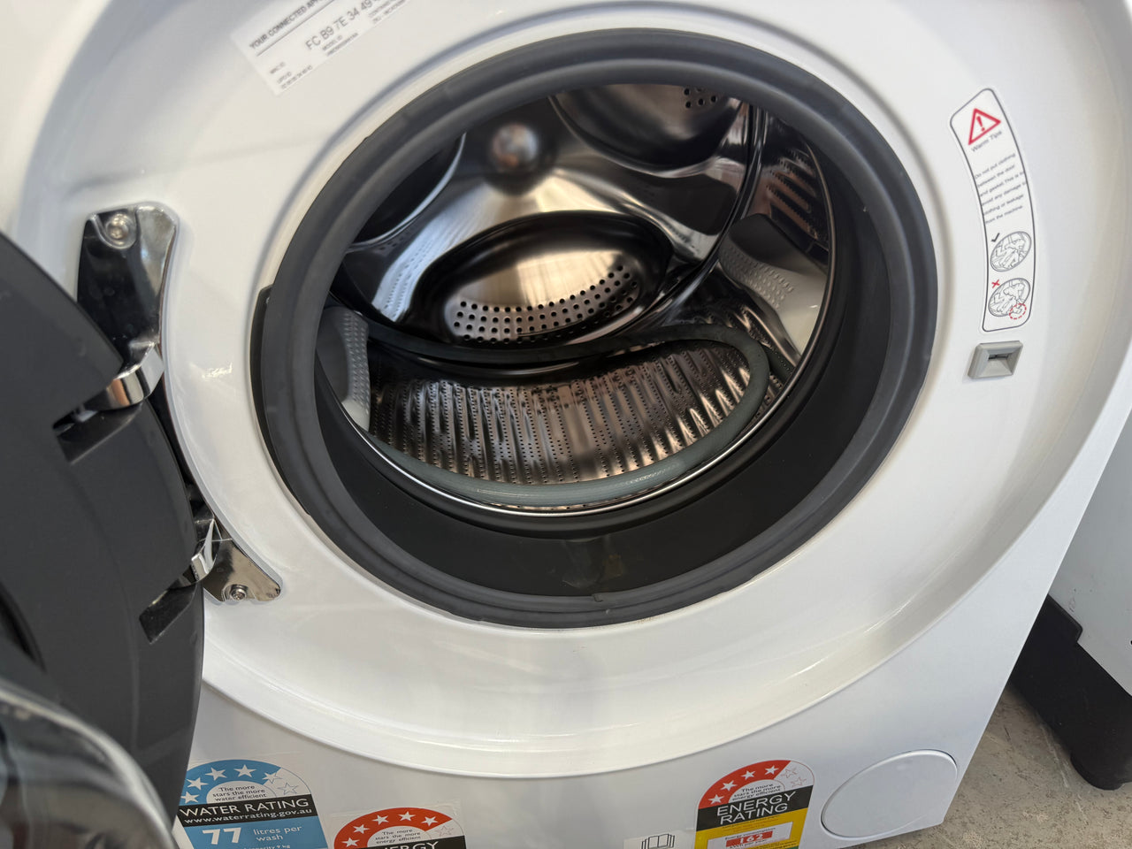 Factory second Haier 9kg/5kg Washer Dryer Combo Model: HWD9050AN1 - Second Hand Appliances Geebung