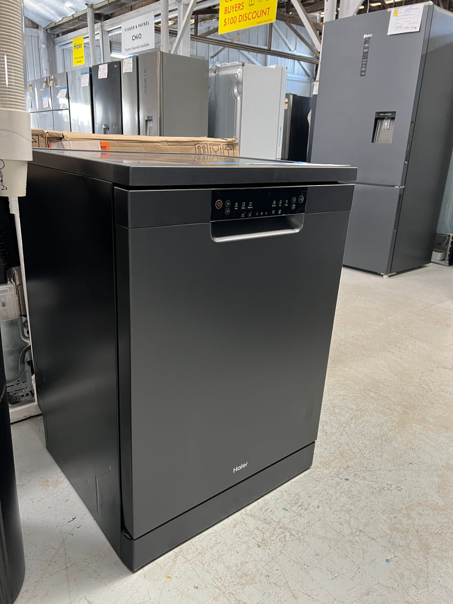Factory second Haier Freestanding Dishwasher HDW15F2B1 - Second Hand Appliances Geebung