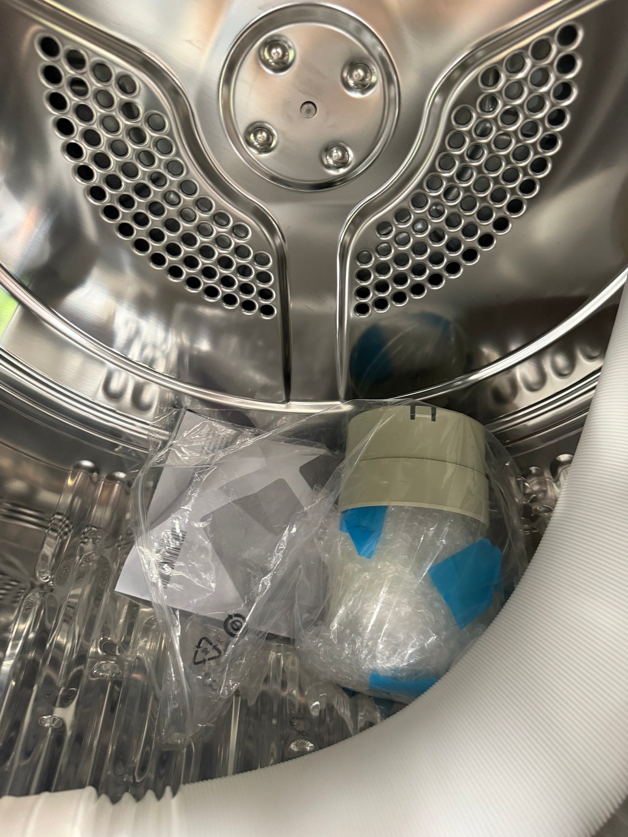 Factory second Haier HDV70AWW1 7 kg sensor vented dryer - Second Hand Appliances Geebung