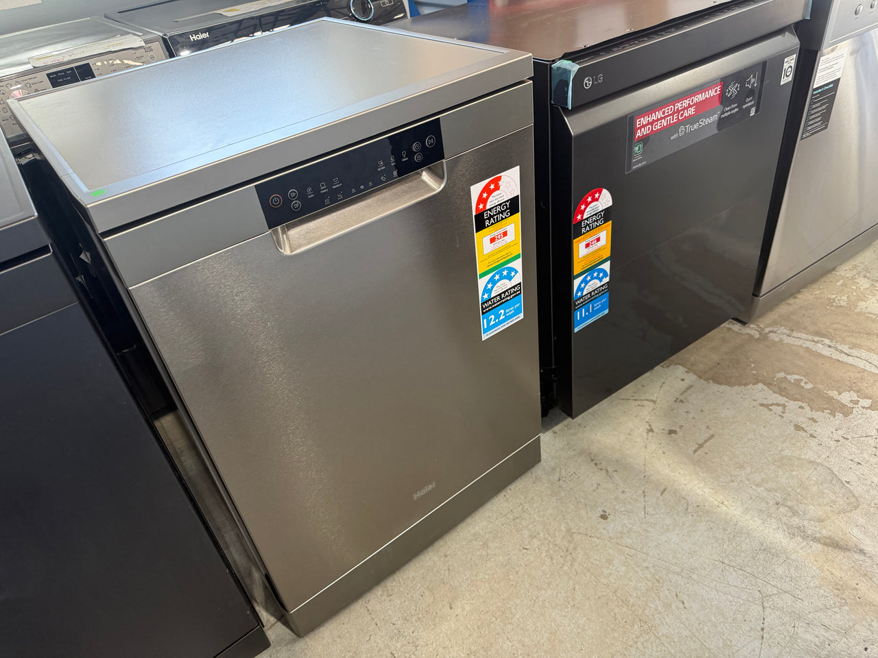 Factory second Haier HDW15F1S1 Freestanding Dishwasher (Satina) - Second Hand Appliances Geebung