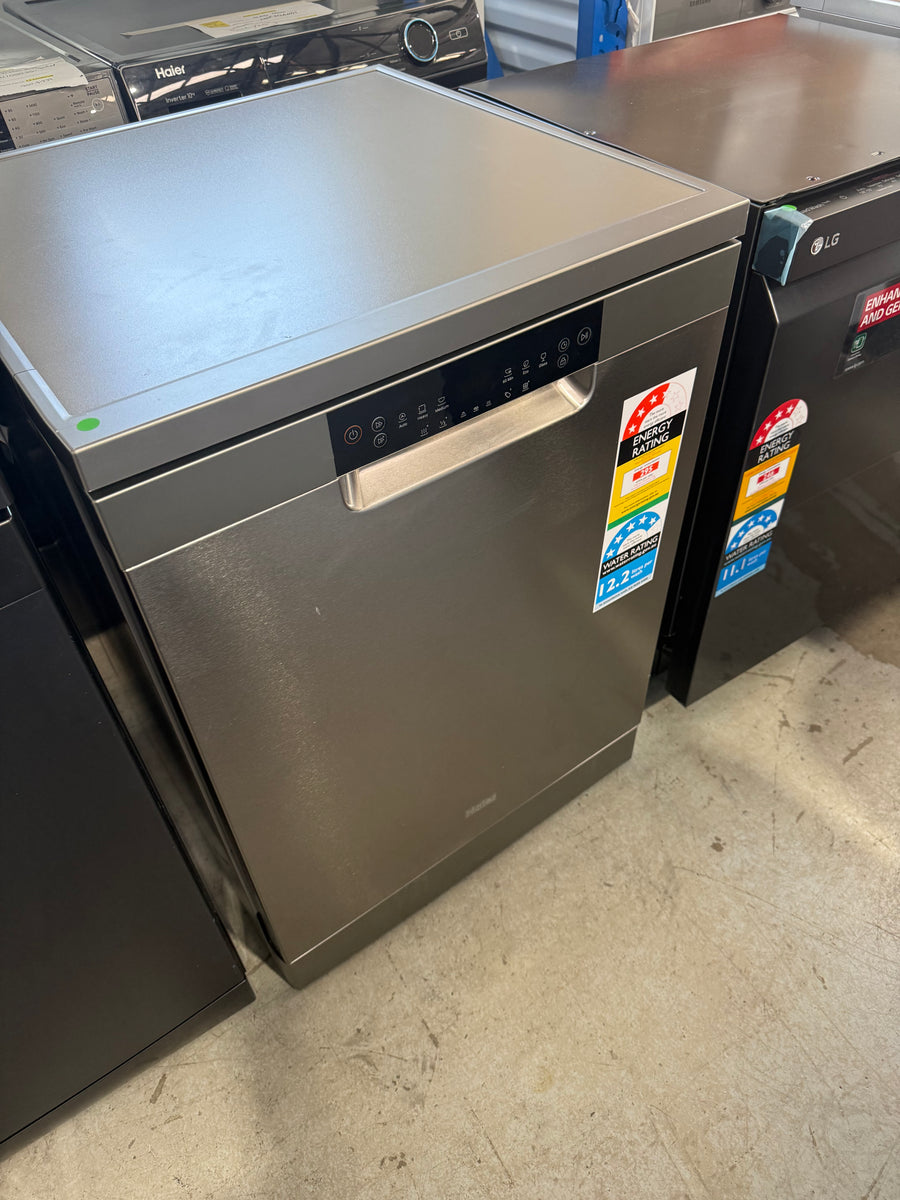 Factory second Haier HDW15F1S1 Freestanding Dishwasher (Satina) - Second Hand Appliances Geebung