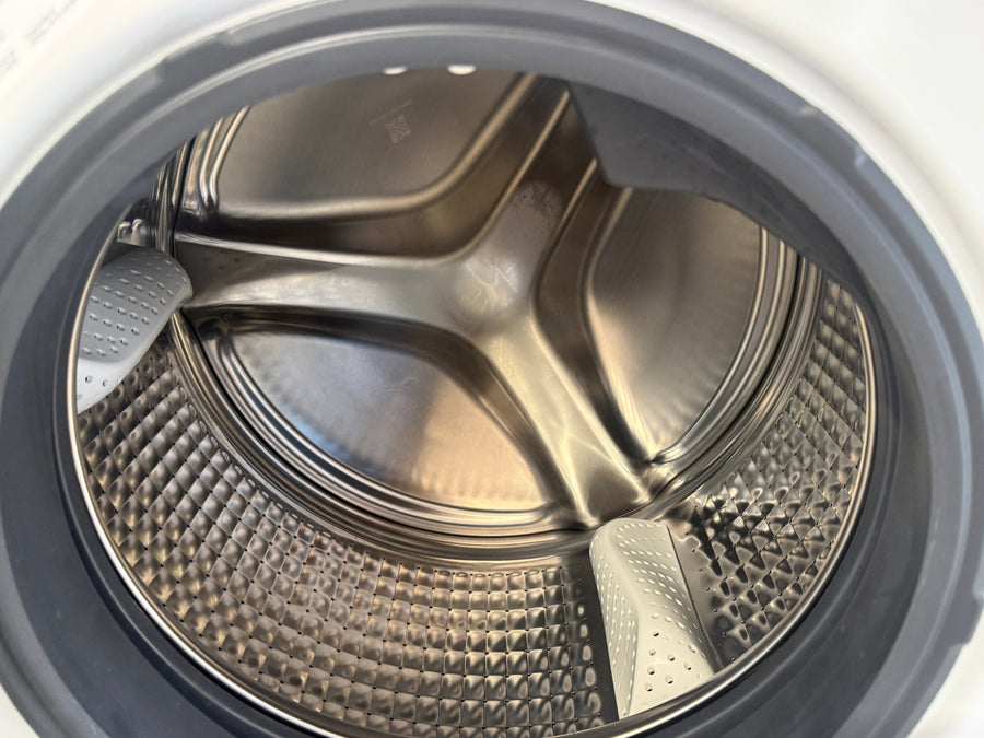 Factory second Haier 500 Series 9kg Heat Pump Dryer HDHP90NW1 - Second Hand Appliances Geebung
