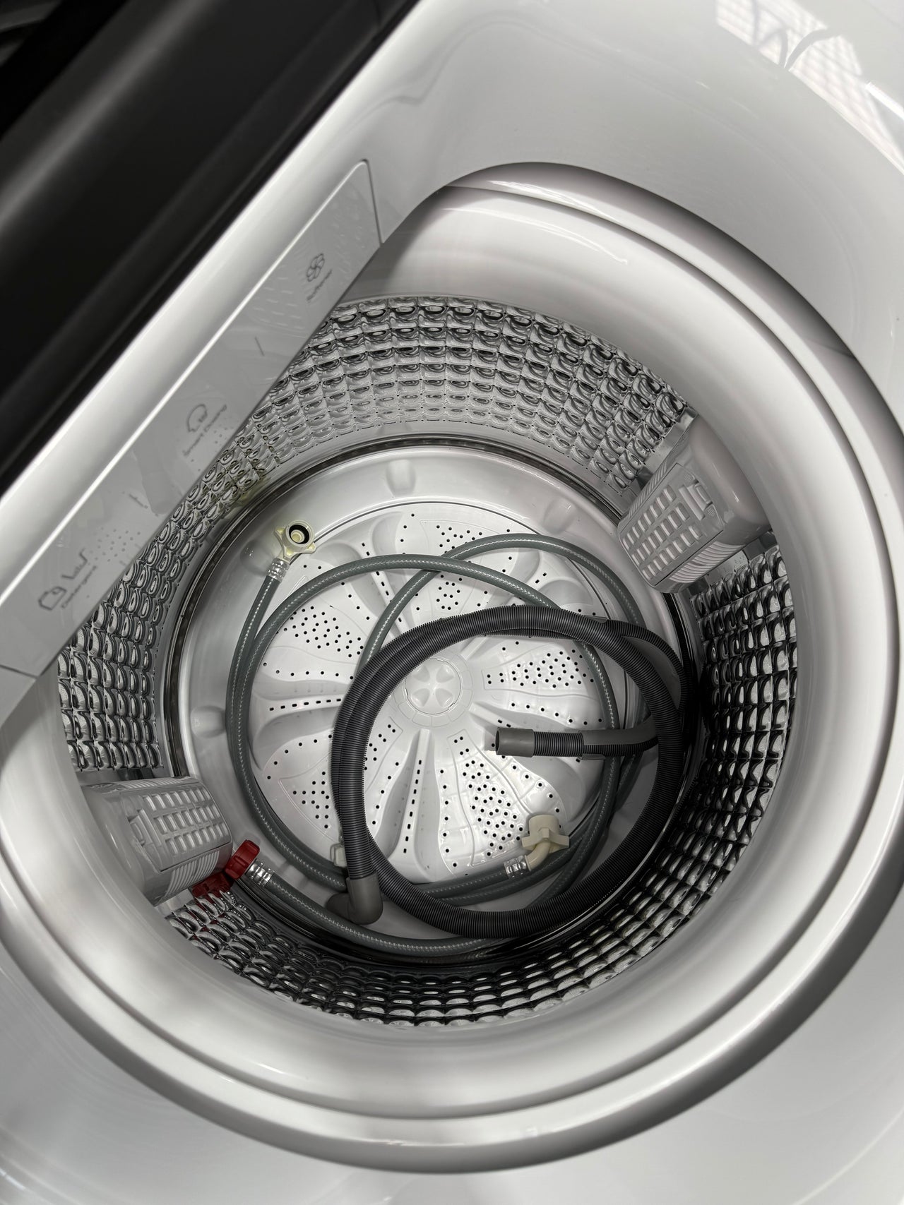 Factory second Haier HWT12AD1 12kg top load washing machine - Second Hand Appliances Geebung