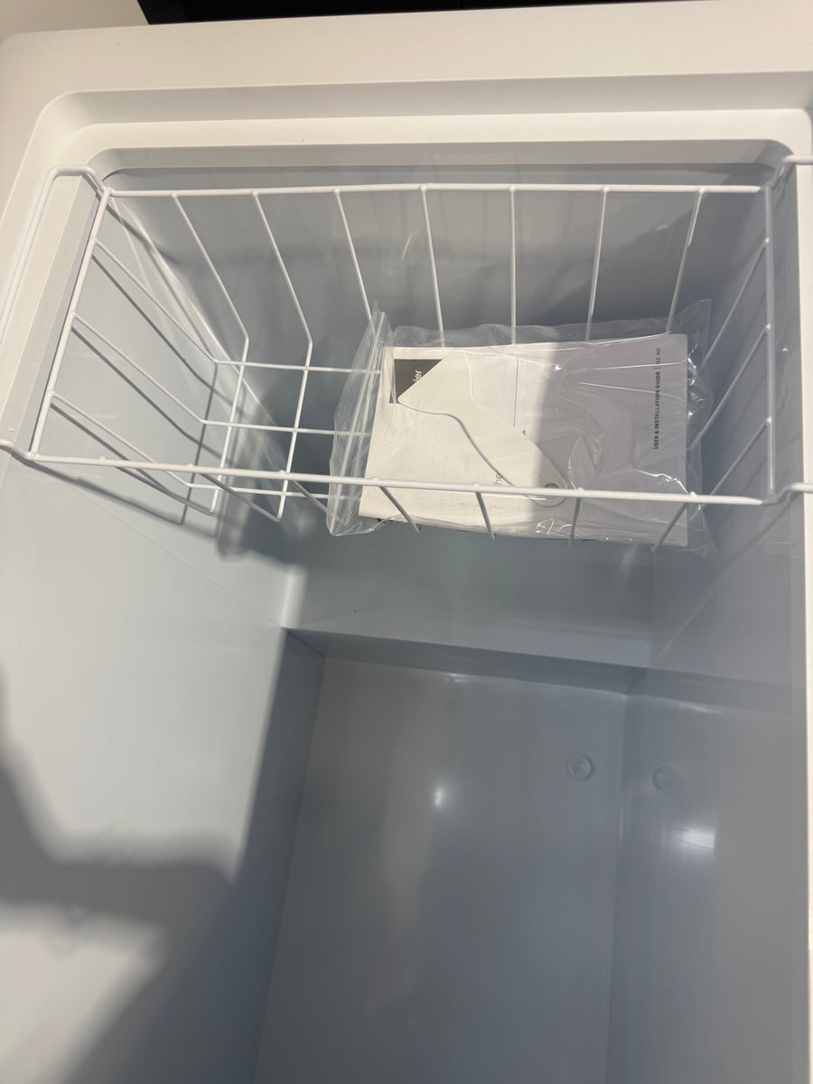 Factory second Haier Series 300 194L Hybrid Chest Freezer White HCF195W - Second Hand Appliances Geebung